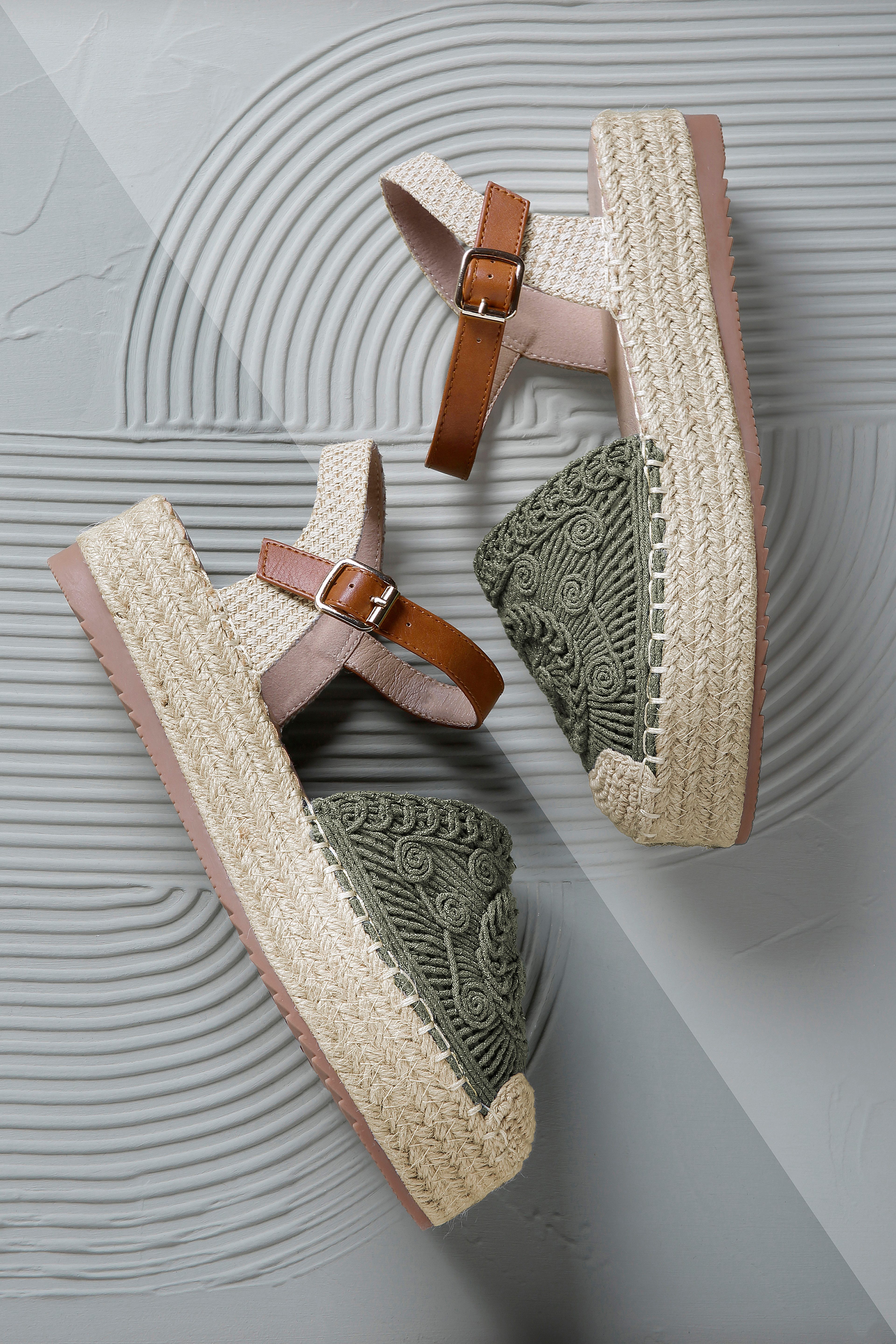 Aniston SHOES Plateausandale Häkel-Sandale, Sommerschuh, Urlaubsschuh - NEUE KOLLEKTION