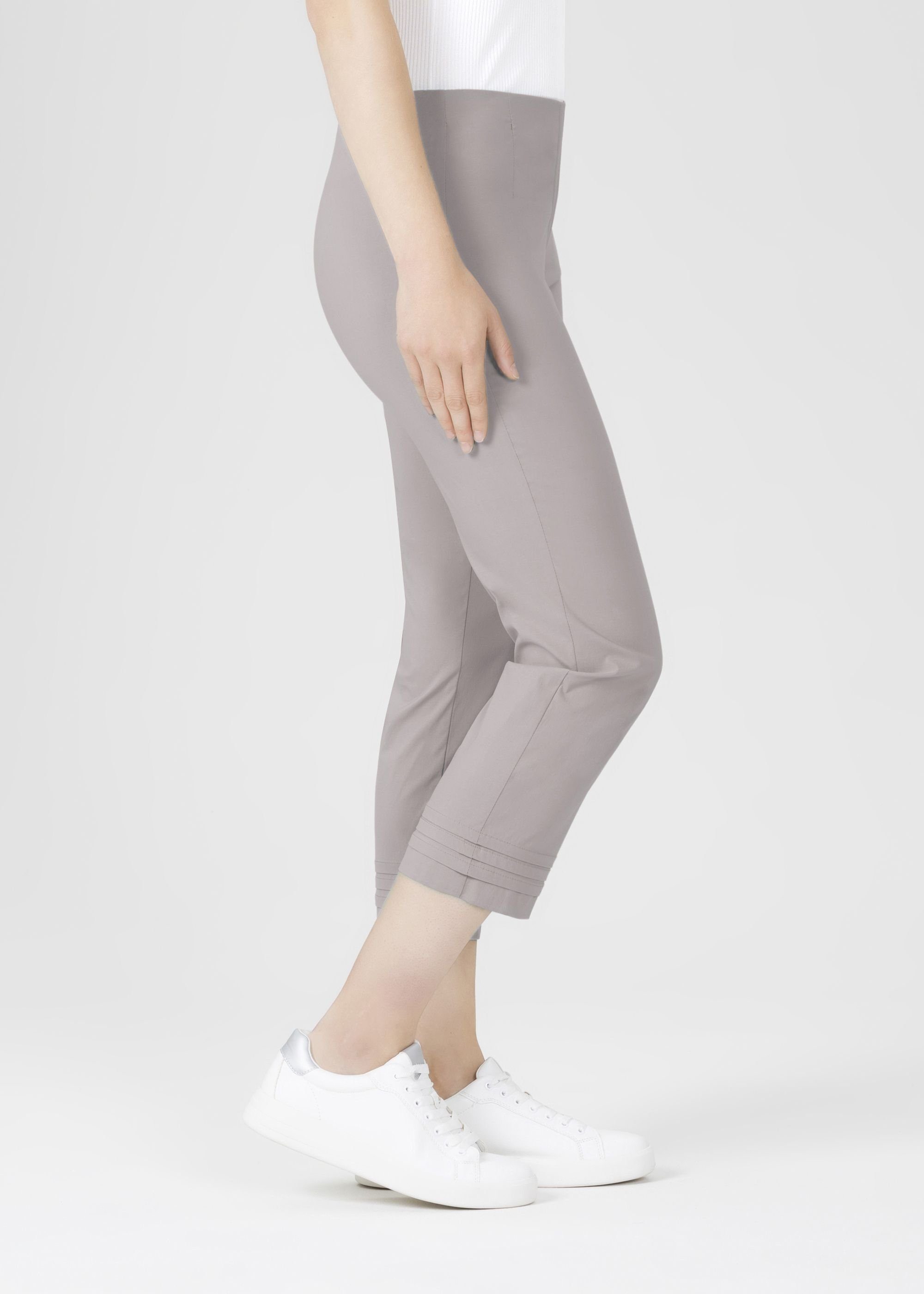 Stehmann Stoffhose Ina taupe mit Faltendetails simply