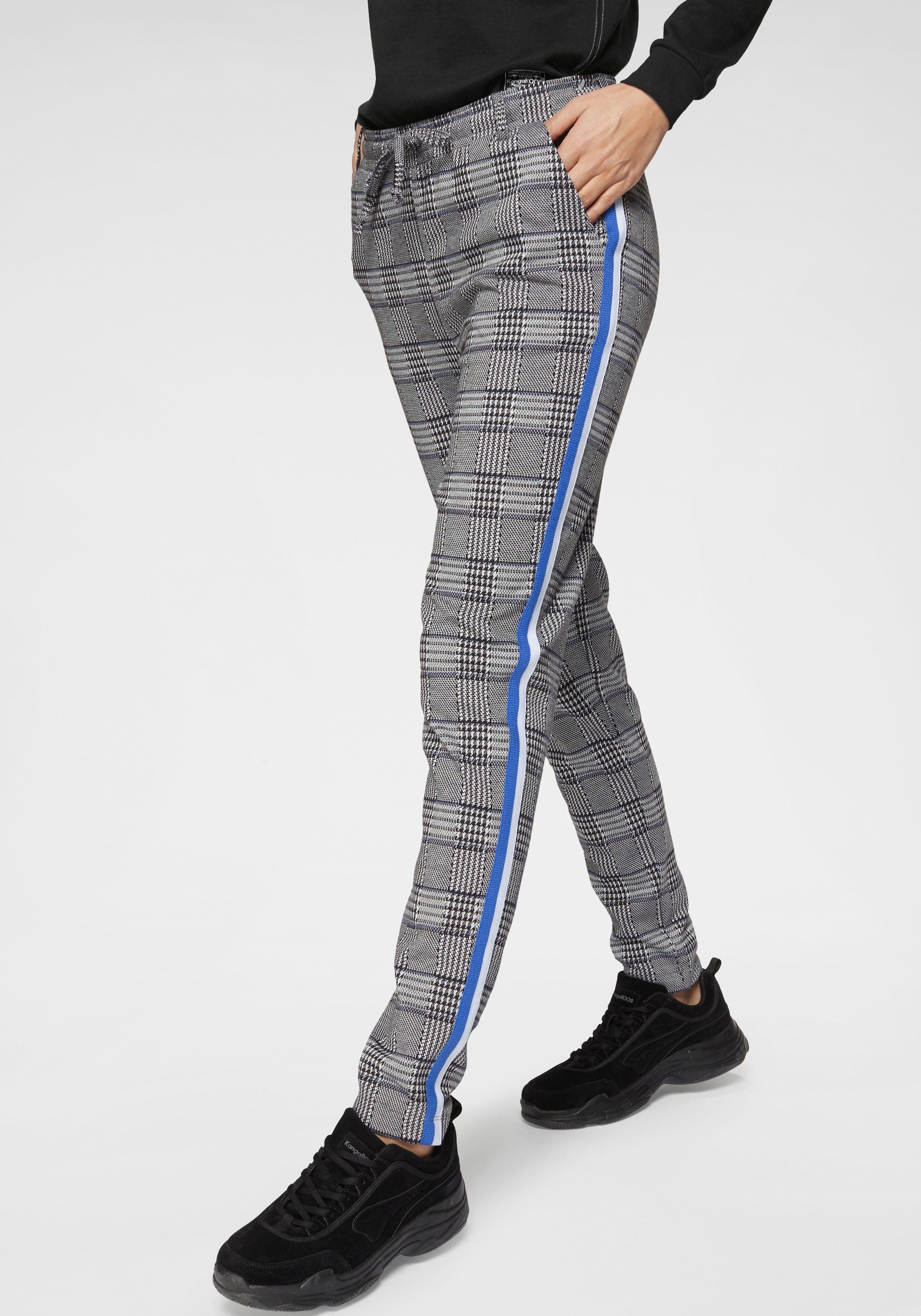 KangaROOS Schlupfhose mit seitlichen Kontraststreifen online kaufen | OTTO