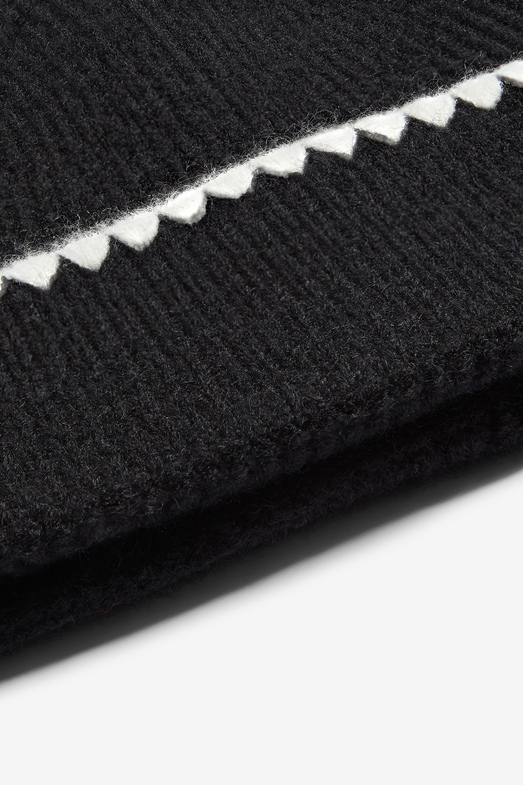 LIPSY Beanie Lipsy Strickmütze mit Überwendlingsstich (1-St) günstig online kaufen