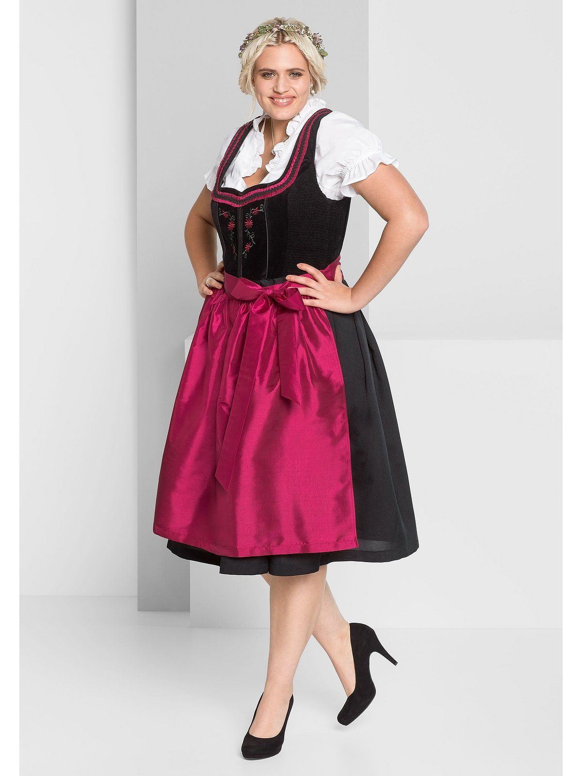 Sheego Dirndl Große Größen mit Schürze und Bluse 3tlg.