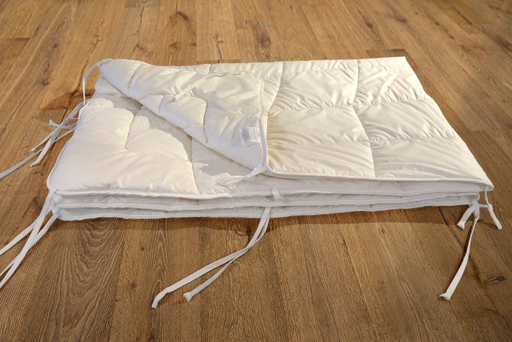 geborgenschlafen Naturfaserbettdecke Vegane Ganzjahres-Bettdecke Tencel™, Füllung: 100 % Tencel, Bezug: Bio-Baumwolle, 100% pflanzlich, Vegan, Feuchtigkeitsregulierend, Hochwertige Qualität