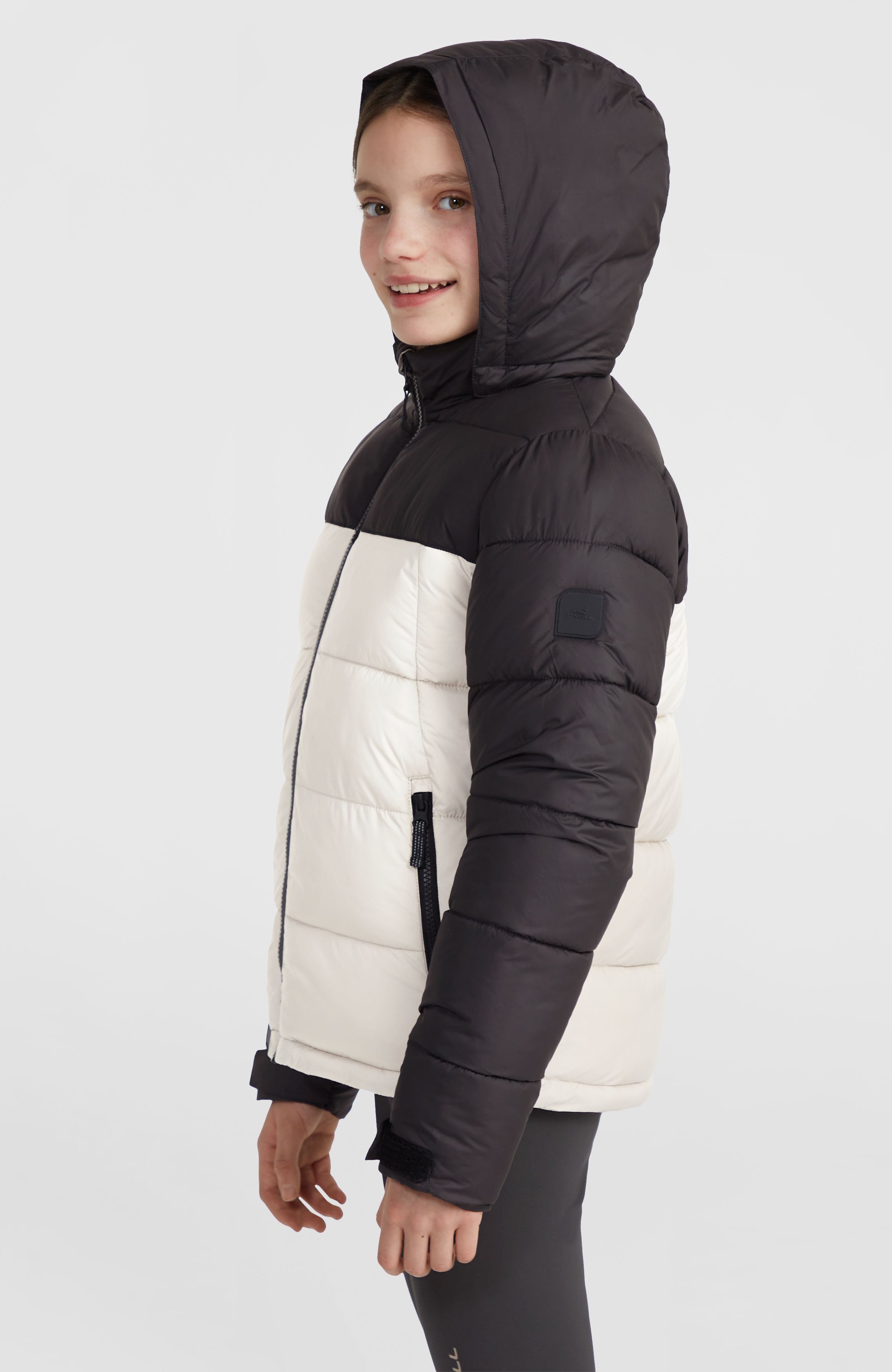 O'Neill Steppjacke O'RIGINALS PUFFER JACKET mit abnehmbarer Kapuze, hoch geschlossener Ausschnitt, wärmend
