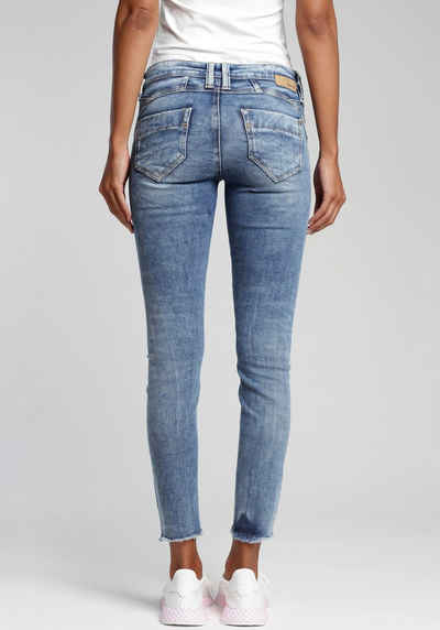 GANG Skinny-fit-Jeans »Nena Cropped« mit Destroyed-Effekten