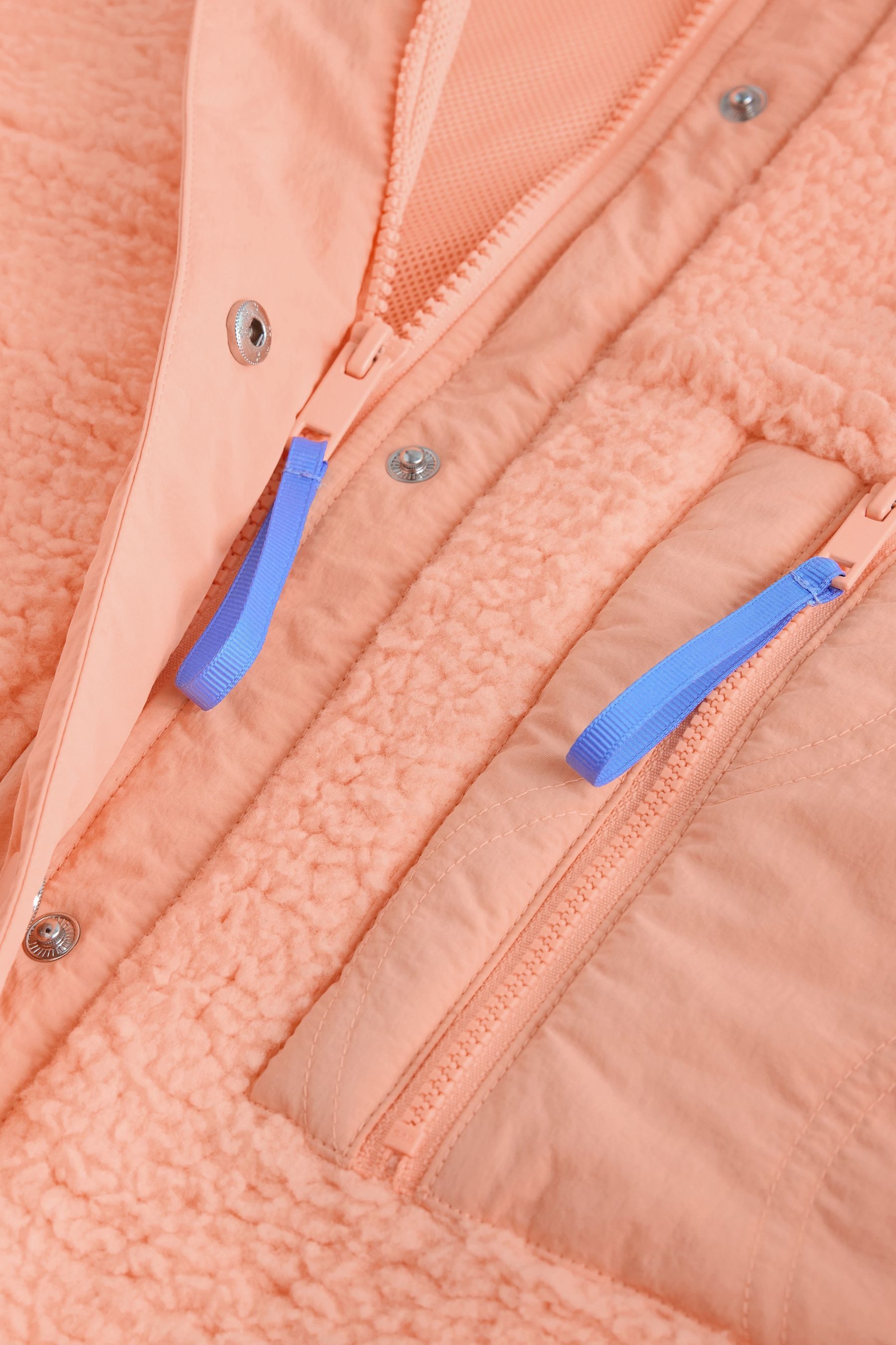 Next Fleecejacke Geknöpfte Borgjacke mit grafischem Blumenmuster (1-St)