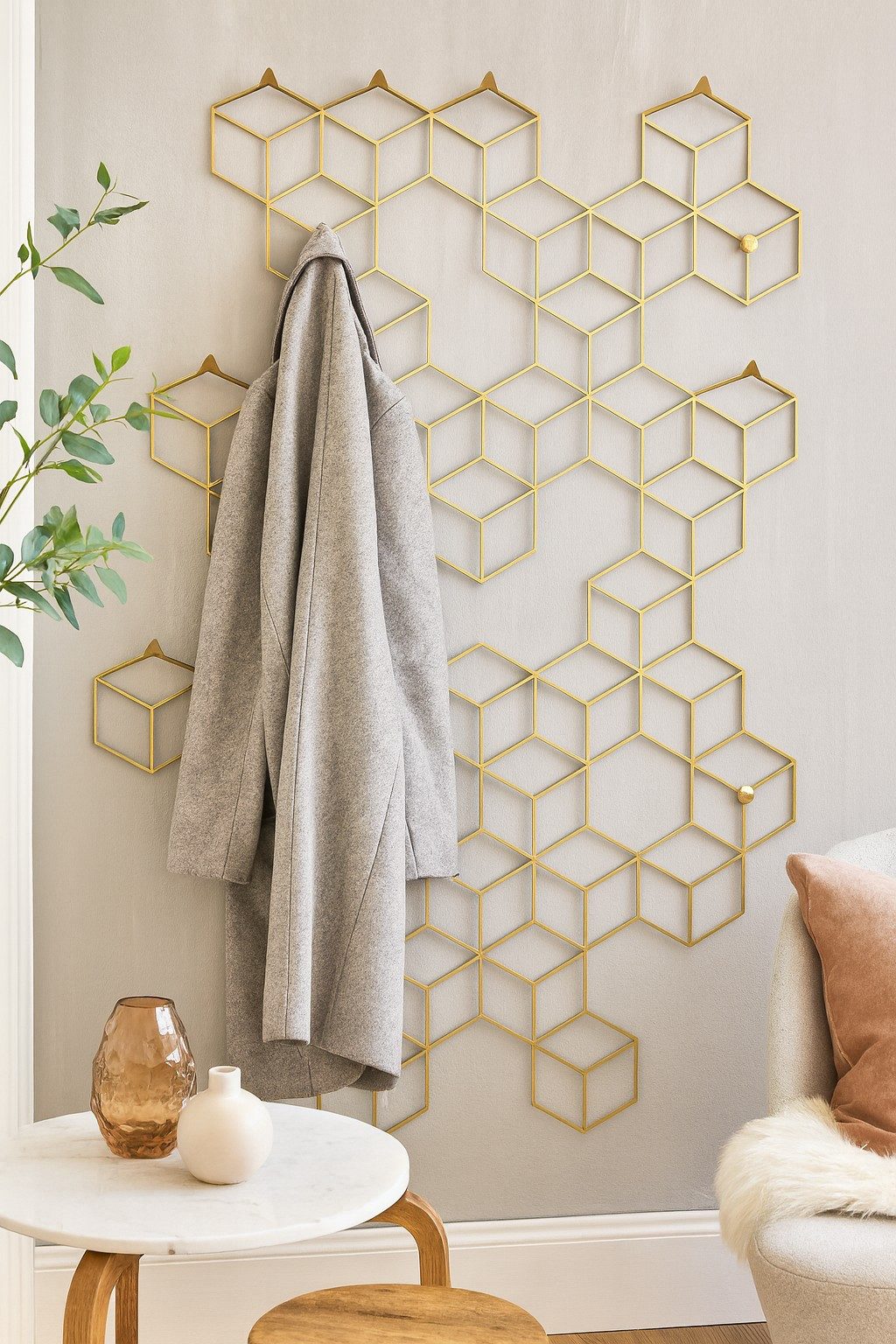 moebel-direkt-online Wandgarderobe Stiga (Design-Wandgarderobe mit 8 Kleiderhaken), aus Metall, 8 Kleiderhaken