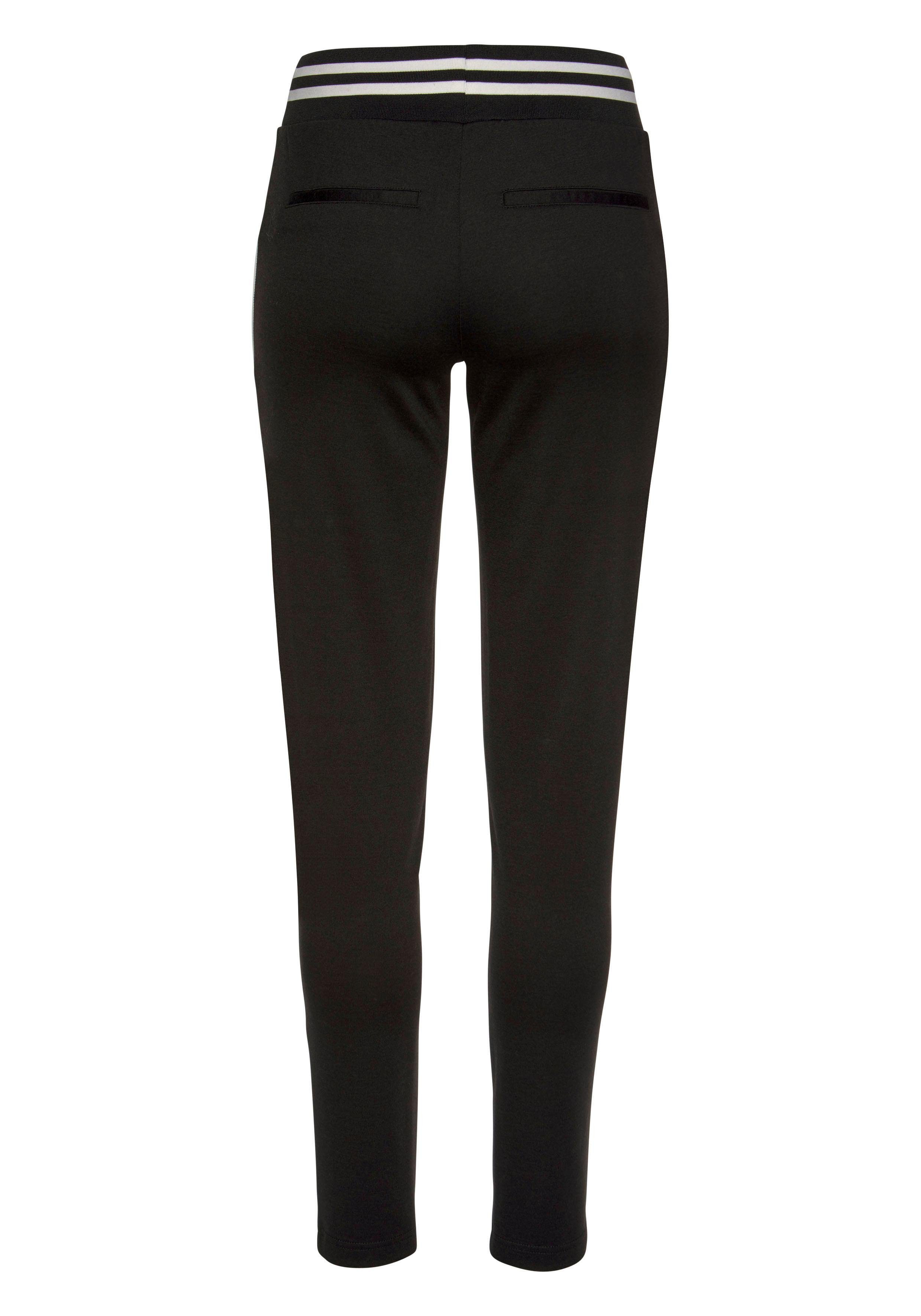Jogger (Hose AJC nachhaltigem im Retro-Design Pants aus Material) schwarz trendigem