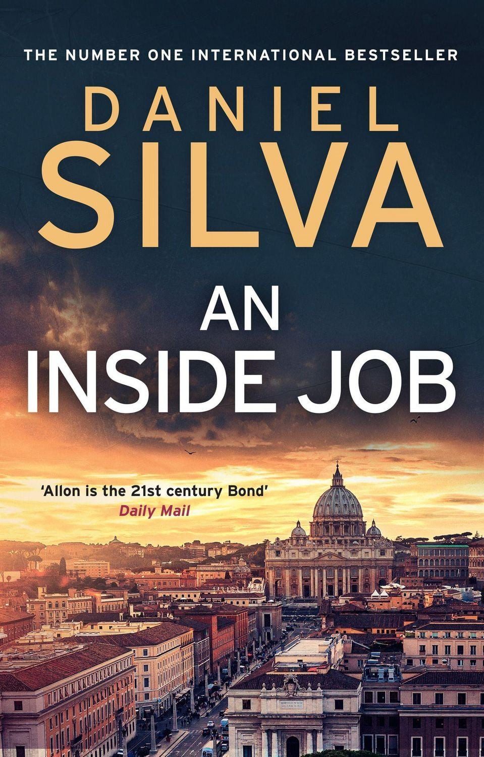INSIDE JOB_GABRIEL ALL25 EX PB / Daniel Silva