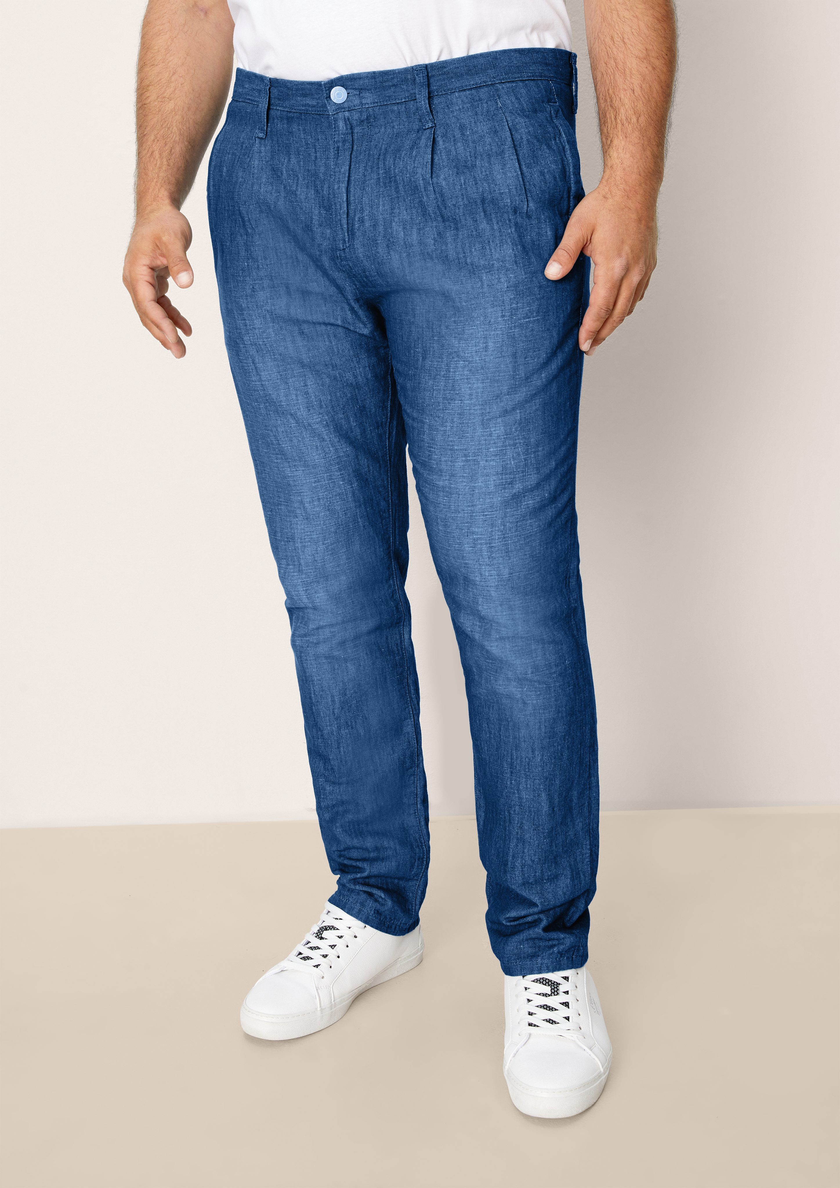 s.Oliver Stoffhose Relaxed: Jeans aus Leinenmix Leder-Patch