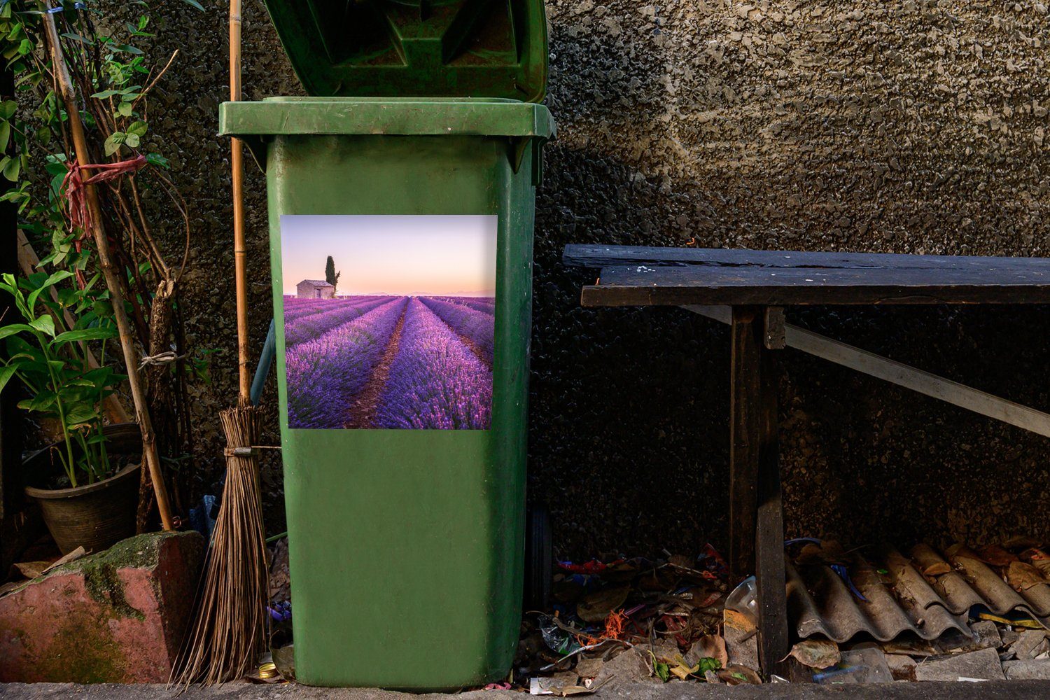 Abfalbehälter MuchoWow Mülleimer-aufkleber, - Wandsticker Lavendel Mülltonne, (1 Sticker, Blumen St), Sonnenuntergang Lila Container, - -