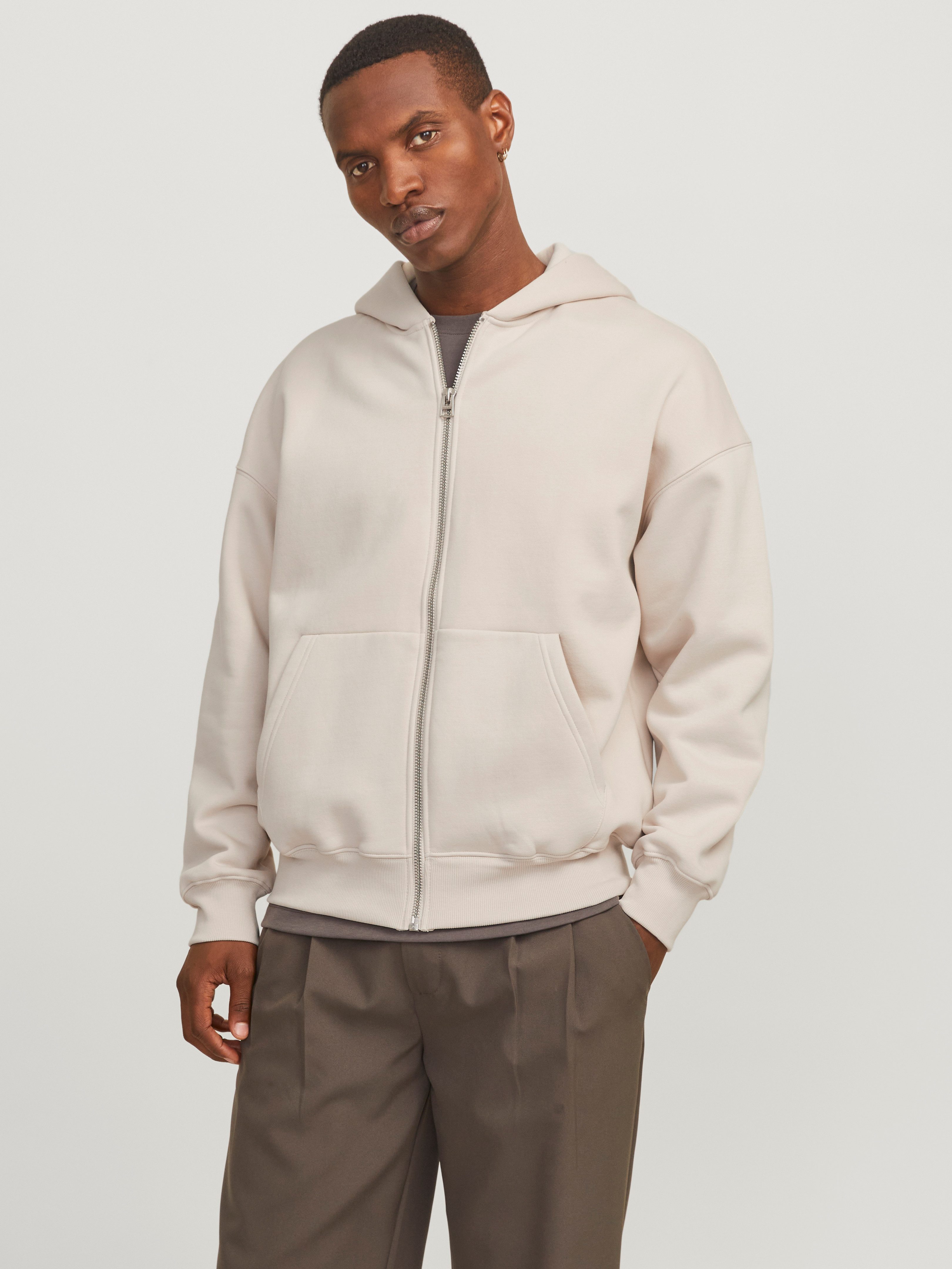 Jack & Jones Kapuzensweatjacke JJEURBAN EDGE günstig online kaufen