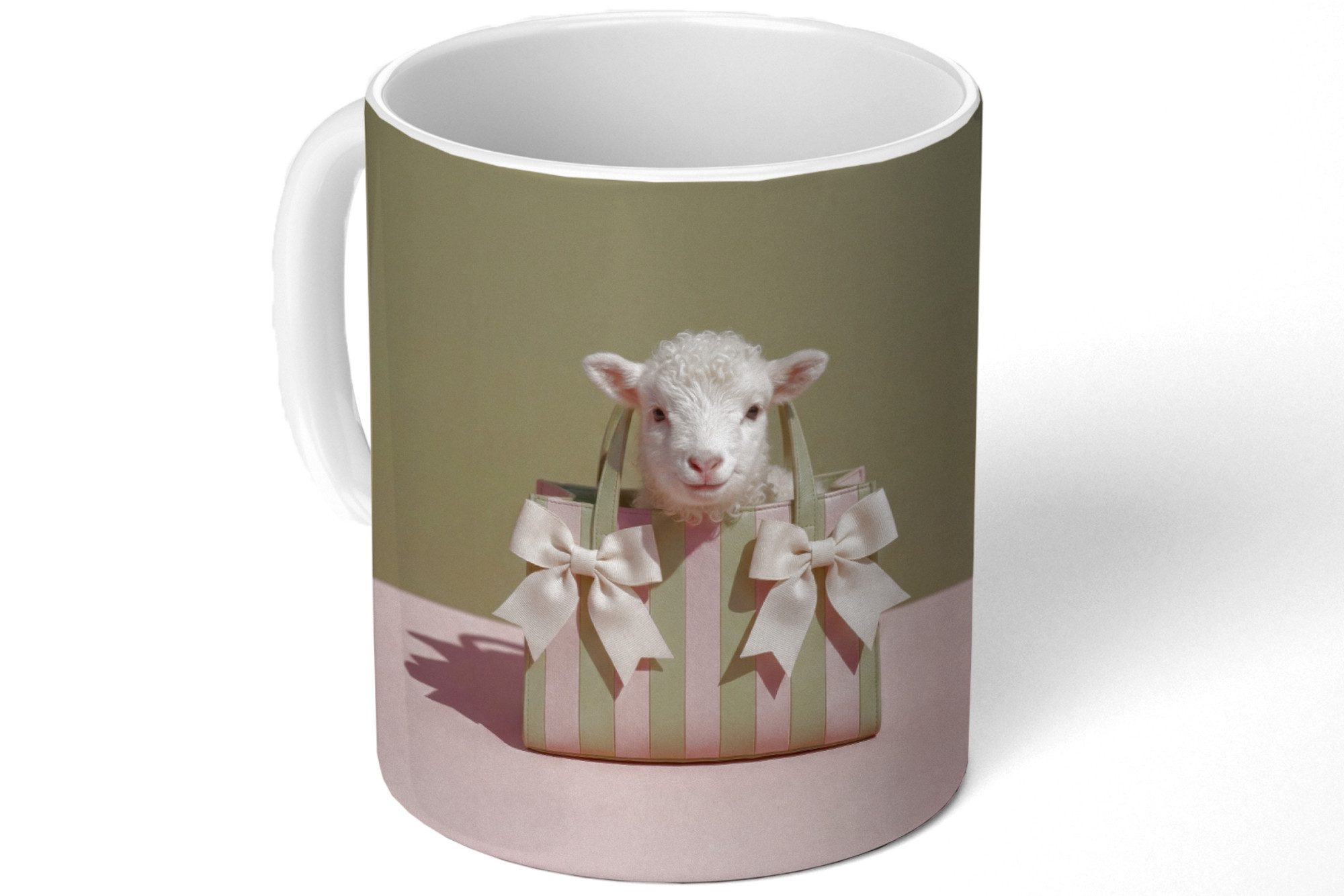 MuchoWow Tasse Tasche - Pastell - Fliege - Lamm, 1-tlg., Keramik, Kaffeetassen, Teetasse, Becher, Kaffeebecher, Geschenk