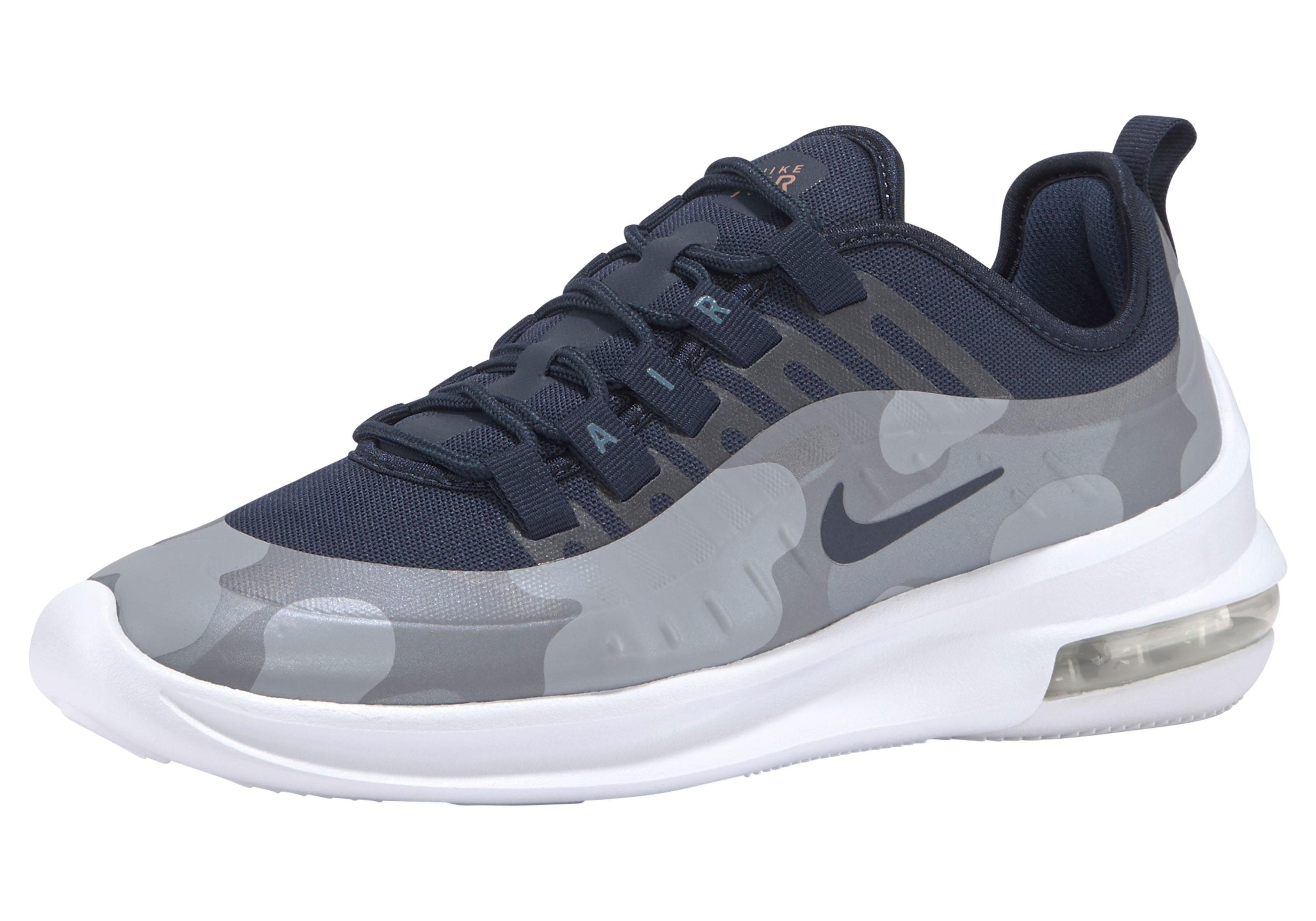 nike wmns axis