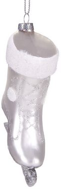 BRUBAKER Christbaumschmuck Handbemalte Weihnachtskugel Weißer Schlittschuh, eleganter Weihnachtsanhänger aus Glas, mundgeblasenes Unikat - ca. 10 cm