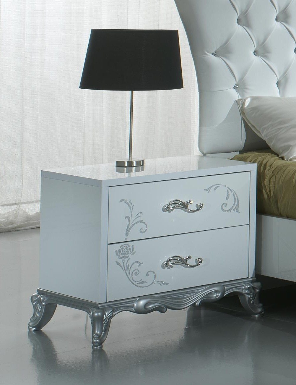 Xlmoebel Nachttisch Design Metall Beistelltisch für Schlafzimmer in modernem Stil, Made in Europa