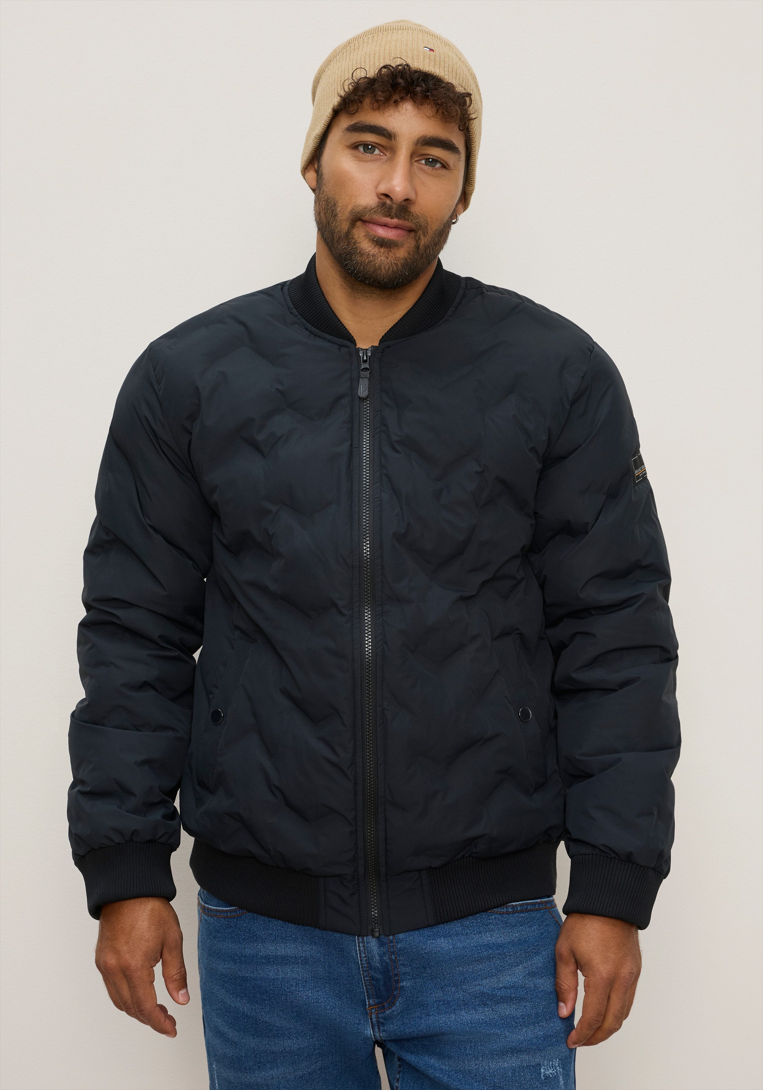 Bruno Banani Steppjacke (1-St) Blouson Steppjacke für den Übergang