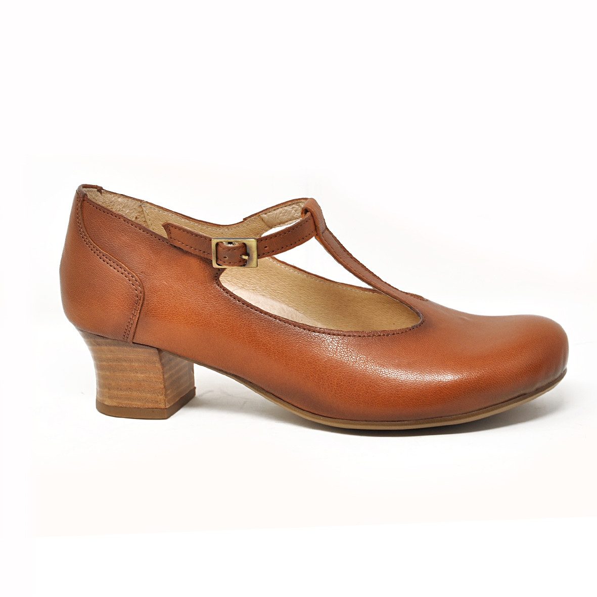 Claudio Nero Jane Pumps