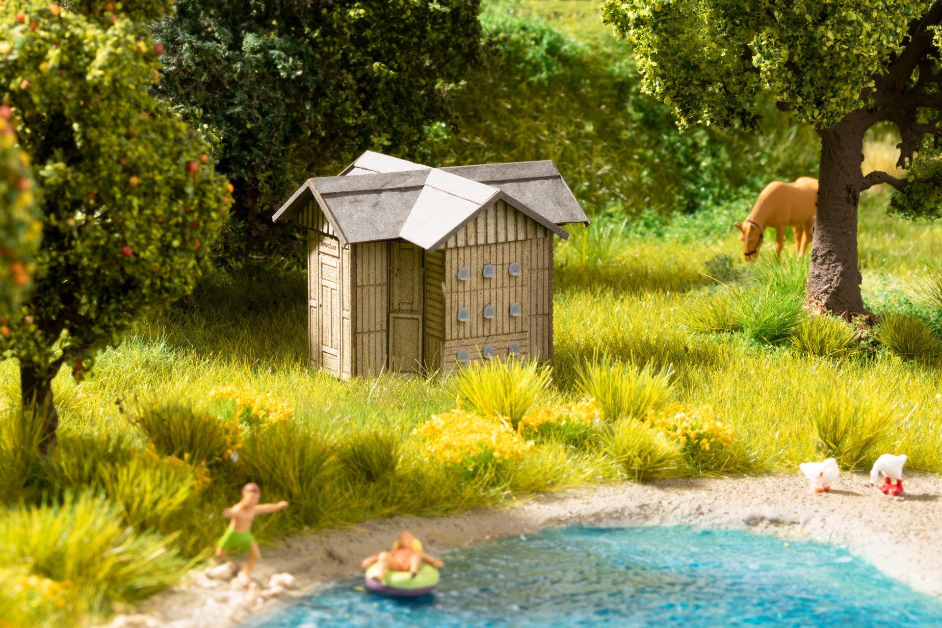 Modelleisenbahn-Gebäude Bienenhaus, ideal für Modellbau Landschaften, 4,9