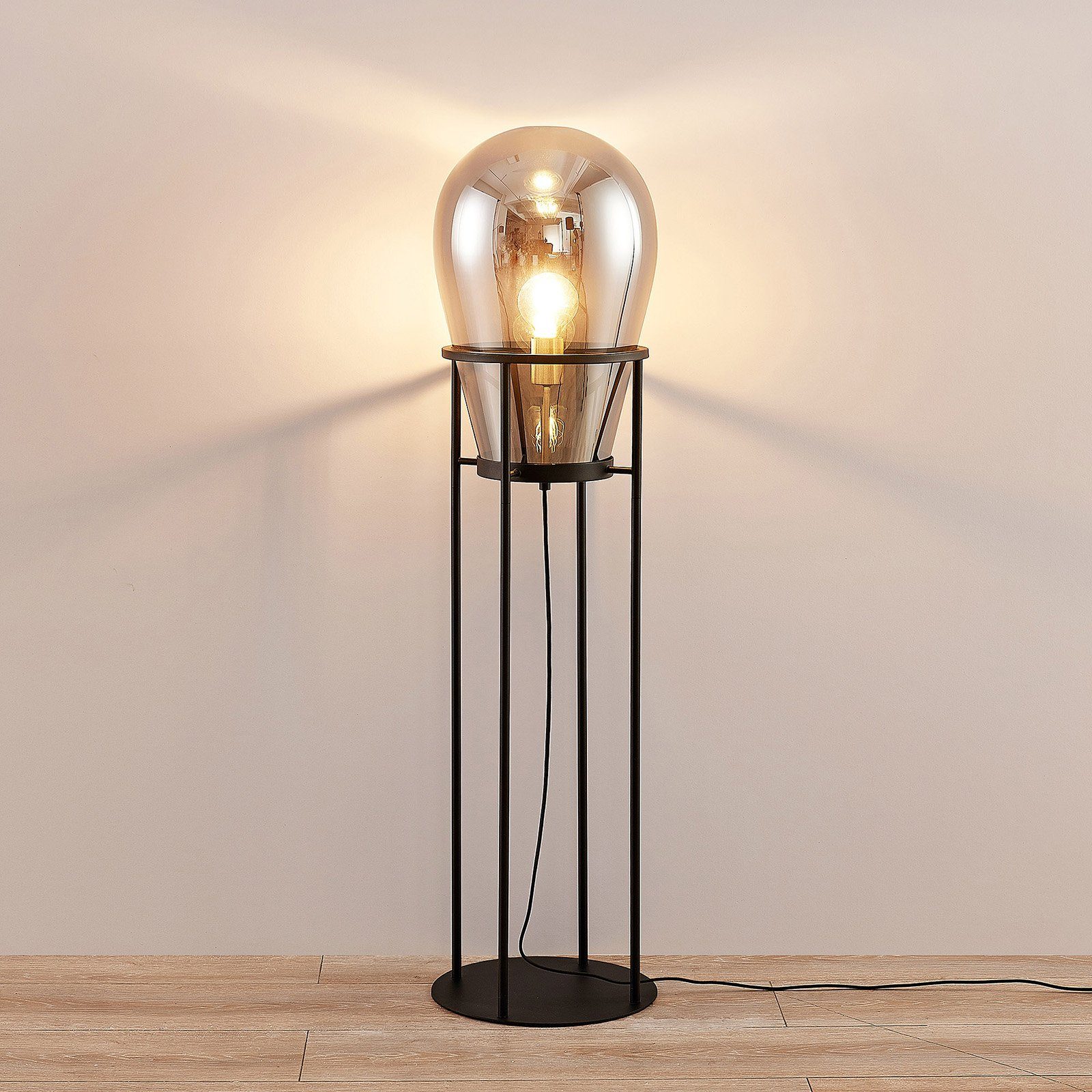 Lucande Stehlampe Schwarz, 1 Vintage, nicht Metall, flammig, E27 Leuchtmittel inklusive, Viyan, rauchgrau, Glas