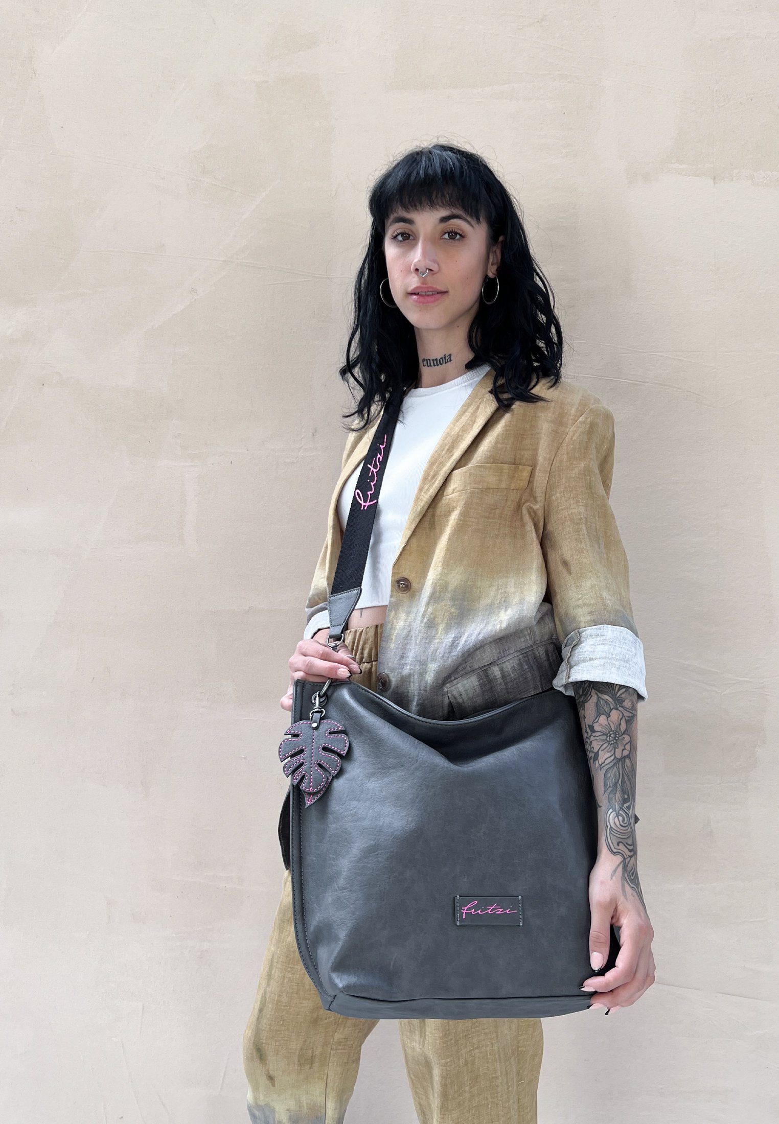 Fritzi aus Preußen Schultertasche Eco-Fritzi01, aus veganen und recycelten Materialien – Bild 5 von 5