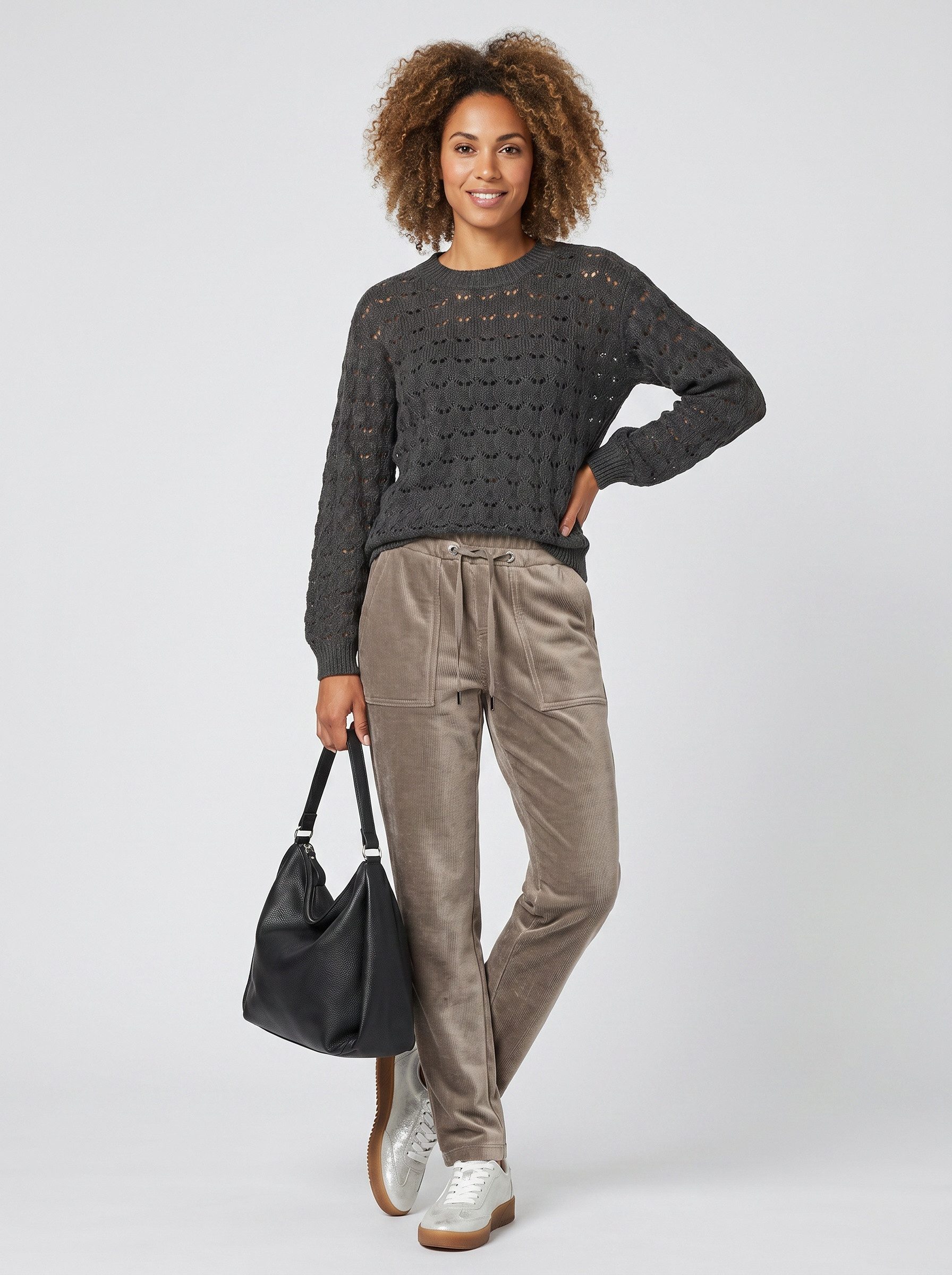 Zum Outfit 9