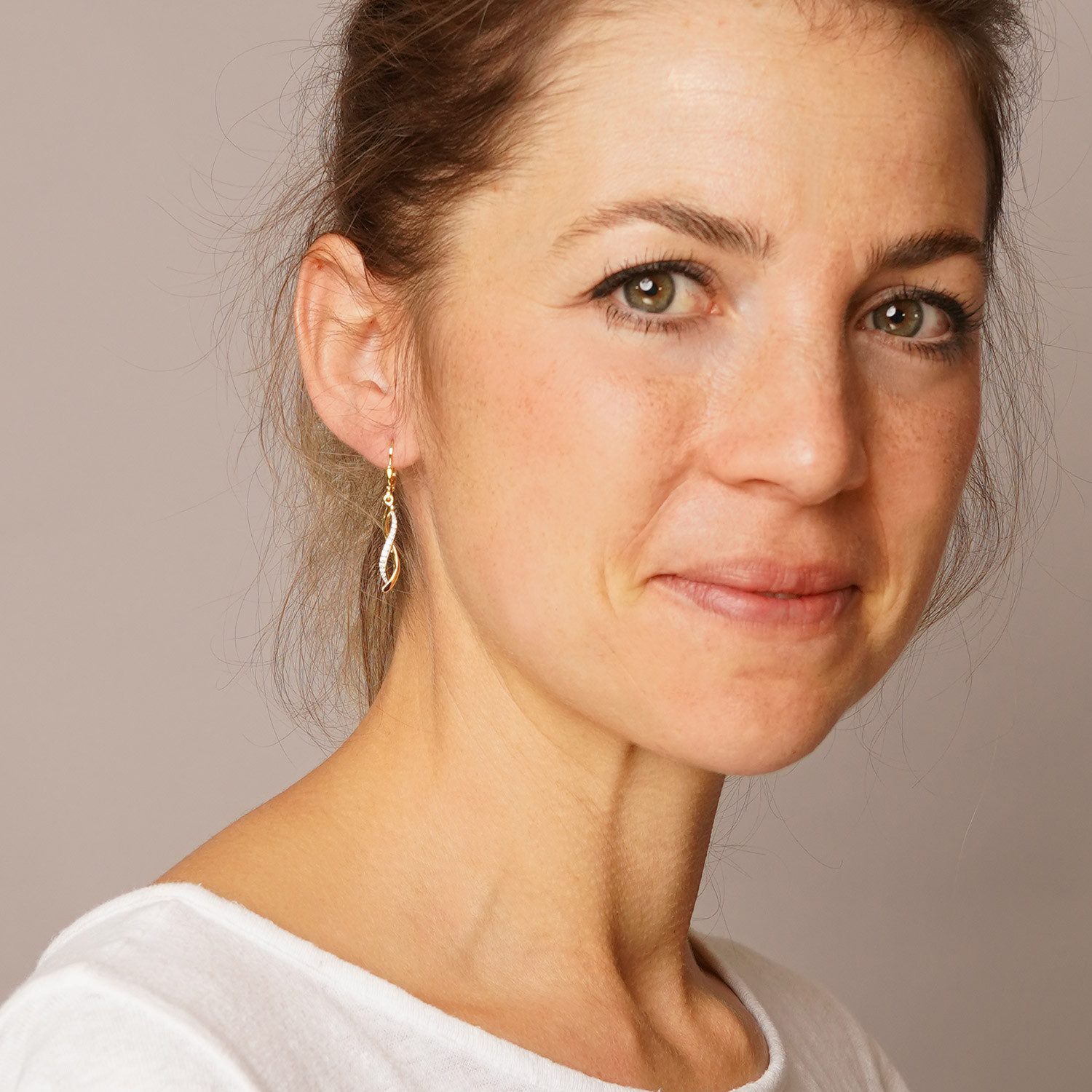 trendor Paar Ohrhänger Damen-Gold 333/8K mit Synth. Zirkonias