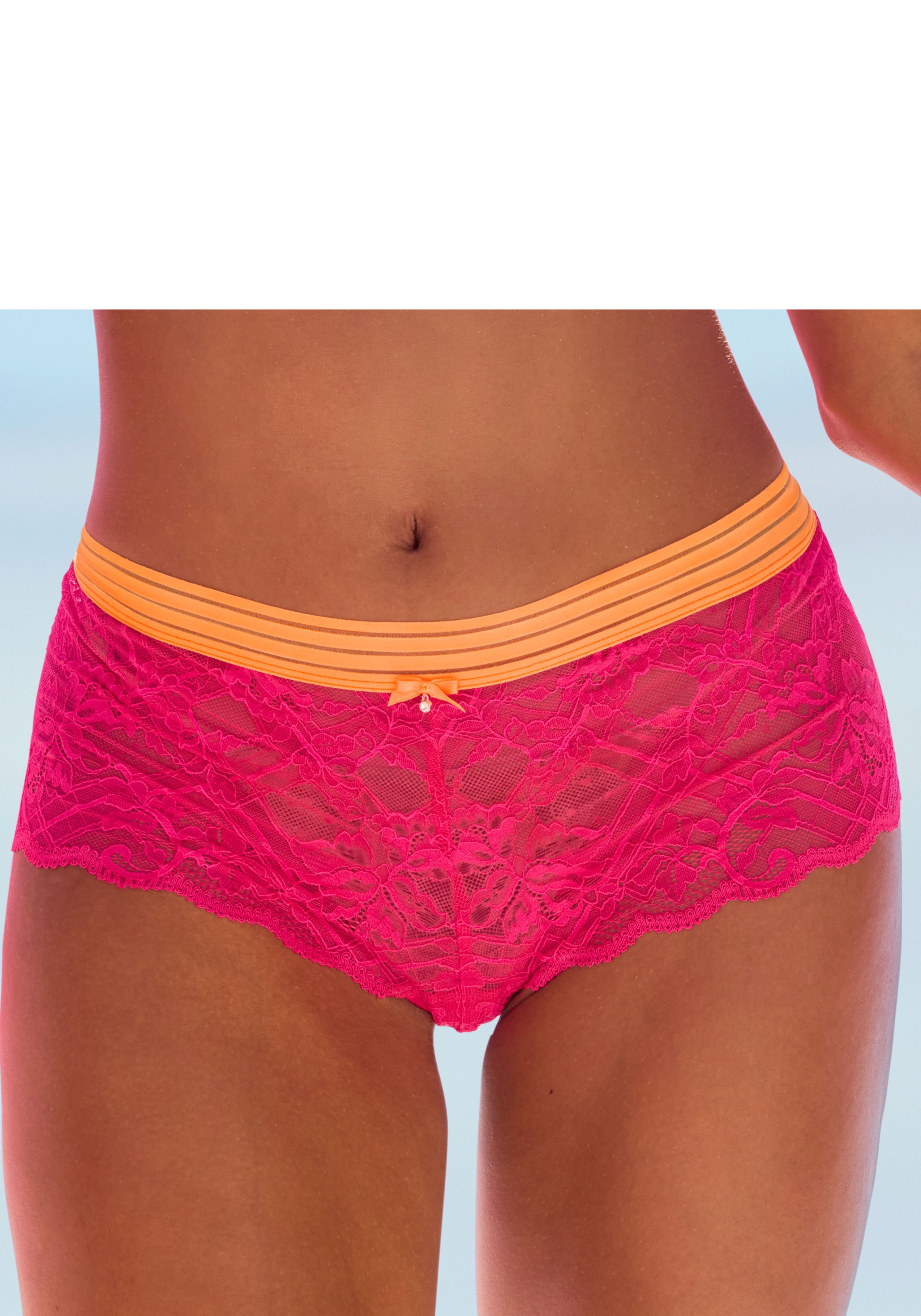 Vivance by Lascana Panty aus elastischer Spitze mit modischen Kontrastfarben