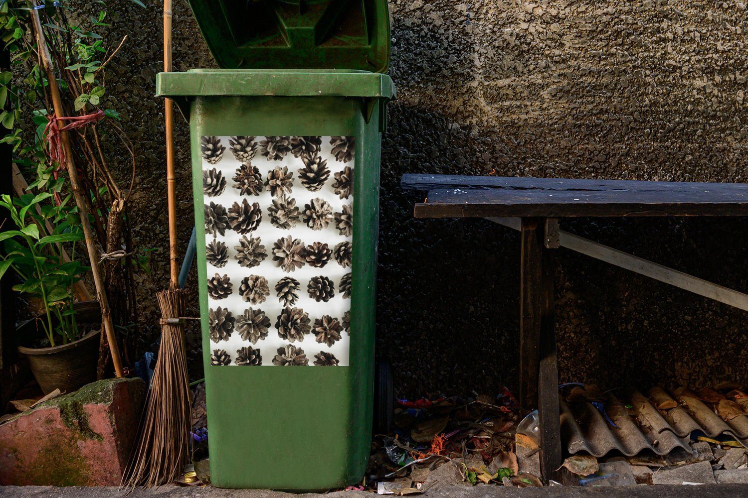 Tannenzapfen Mülltonne, MuchoWow - Mülleimer-aufkleber, Weiß Wandsticker - (1 Sticker, Container, Winter Abfalbehälter St),