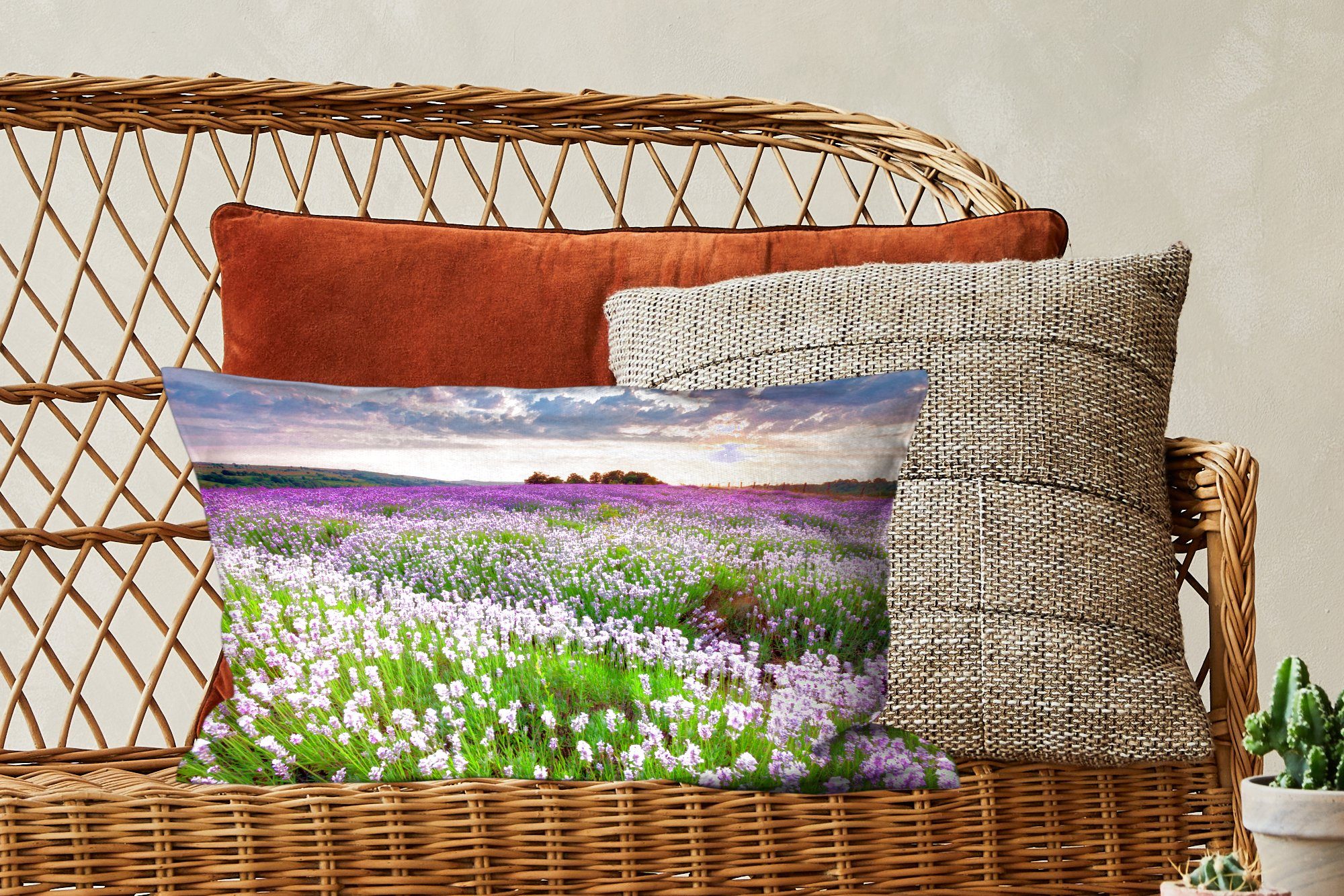 - Zierkissen, - Dekokissen Wiese Sonnenuntergang Natur, - Lavendel - mit - Himmel Dekokissen Schlafzimmer Blumen Füllung, Lila - Dekoration, MuchoWow Wohzimmer