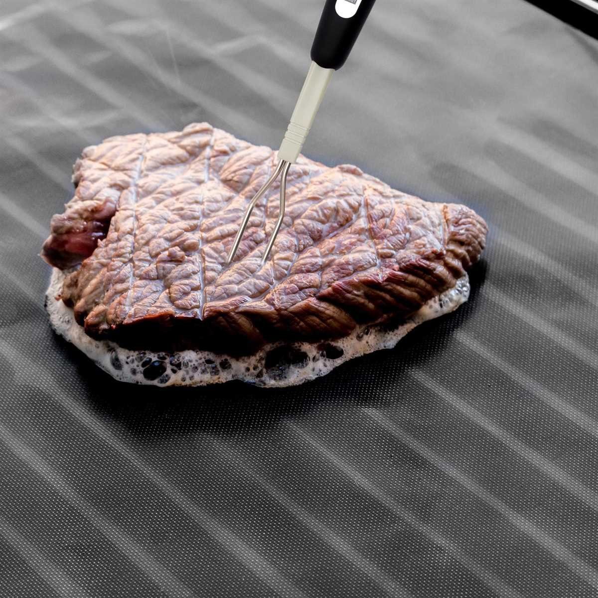 Lantelme Backmatte 2 Stück Wiederverwendbar Backblechmatte auch als Grillmatte, Kohlefaserstoff (Spar-Set, 2-tlg., 2er Pack, Für Grillrost und Backblech im Backofen), 30cm x 44cm