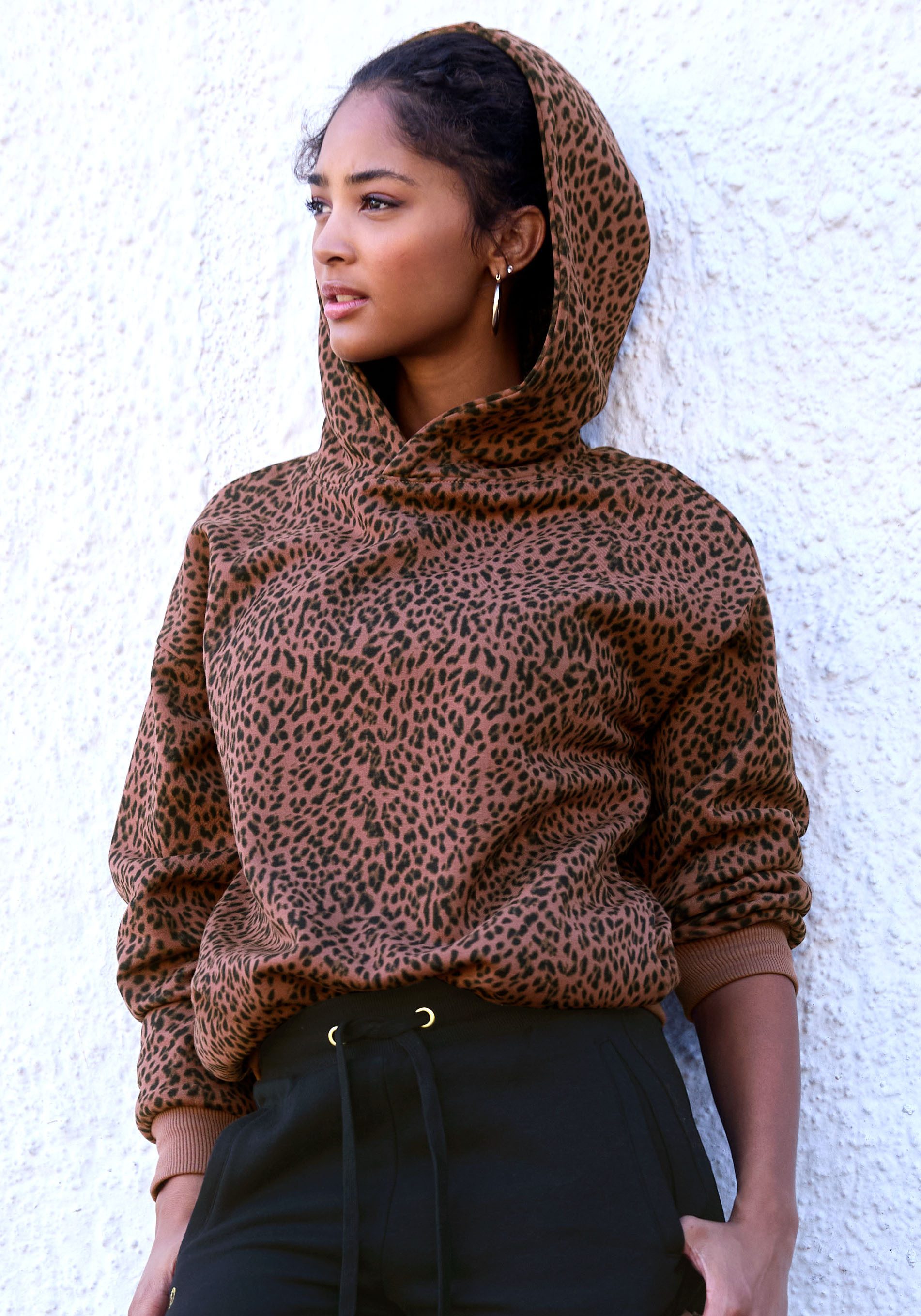 Buffalo Kapuzenpullover in Leo-Optik