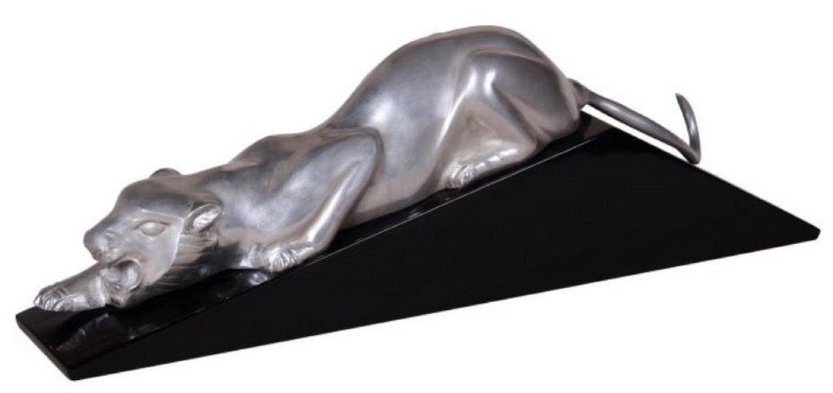 Casa Padrino Dekofigur Casa Padrino Luxus Dekofigur Puma Silber / Schwarz 60 x 11 x H. 20 cm - Elegante Messing Figur mit Holzsockel - Deko Skulptur | Dekofiguren