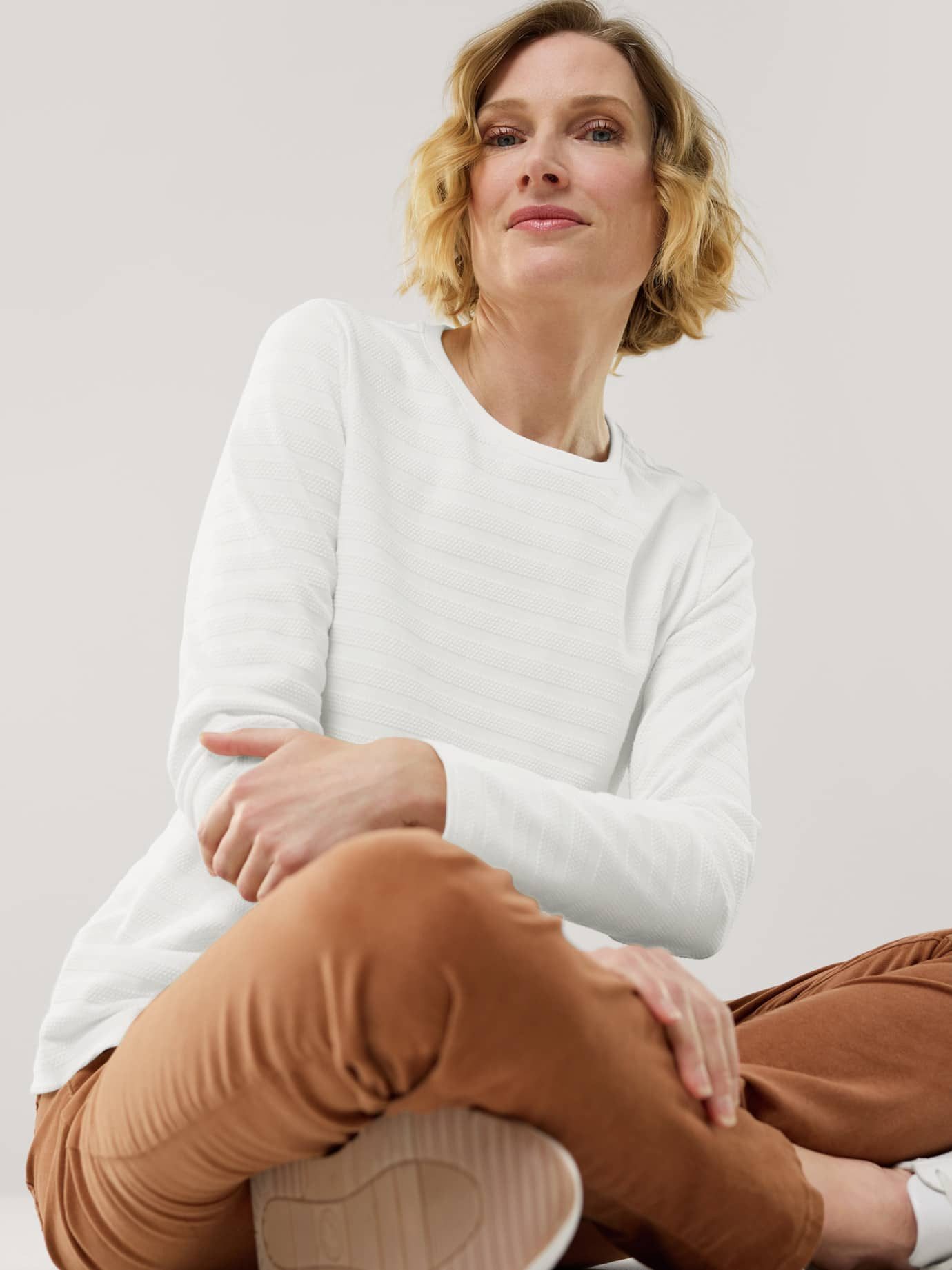 Walbusch T-Shirt Damen Baumwollshirt Reliefstruktur Rundhals Langarm Pflegeleicht und elastisch, Offwhite, dezente Streifenoptik