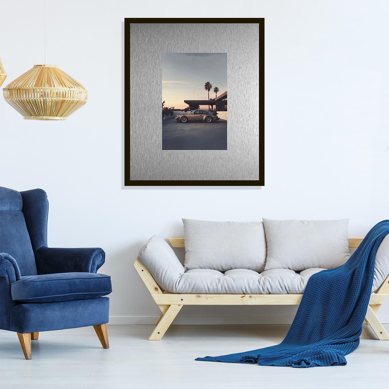queence Bild Trend Wandbild, Wandkunst, Kunstdruck "Rennwagen in Palm Springs", Amerika, Auto, Fashion (1 St), inkl. Passepartout aus hochwertigem Aluminium und schwarzem Rahmen
