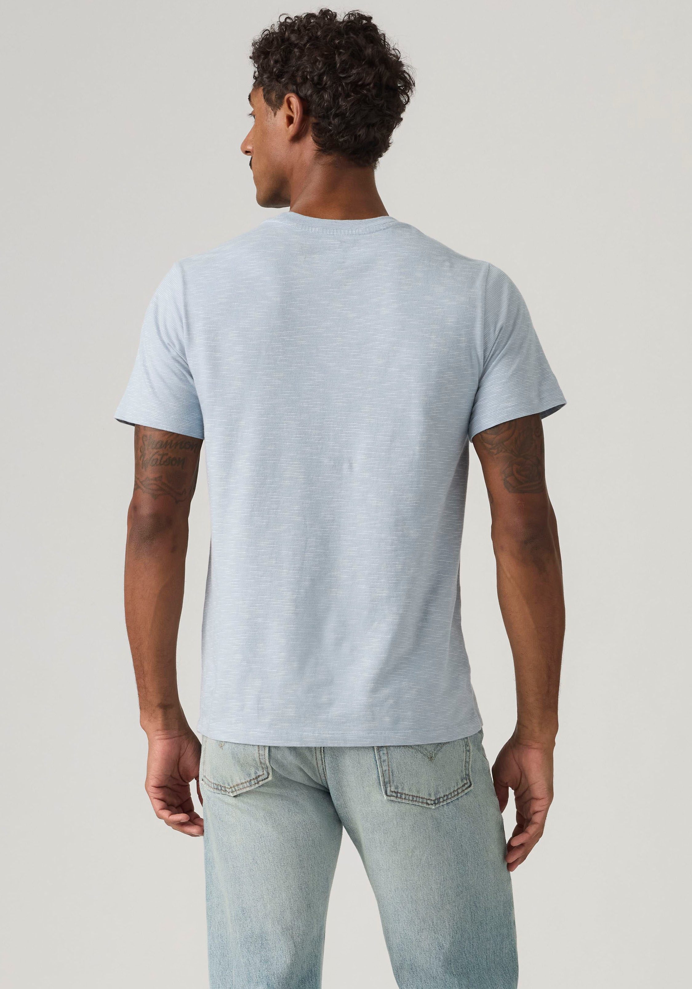 Levi's® T-Shirt CLASSIC POCKET TEE mit aufgesetzter Brusttasche