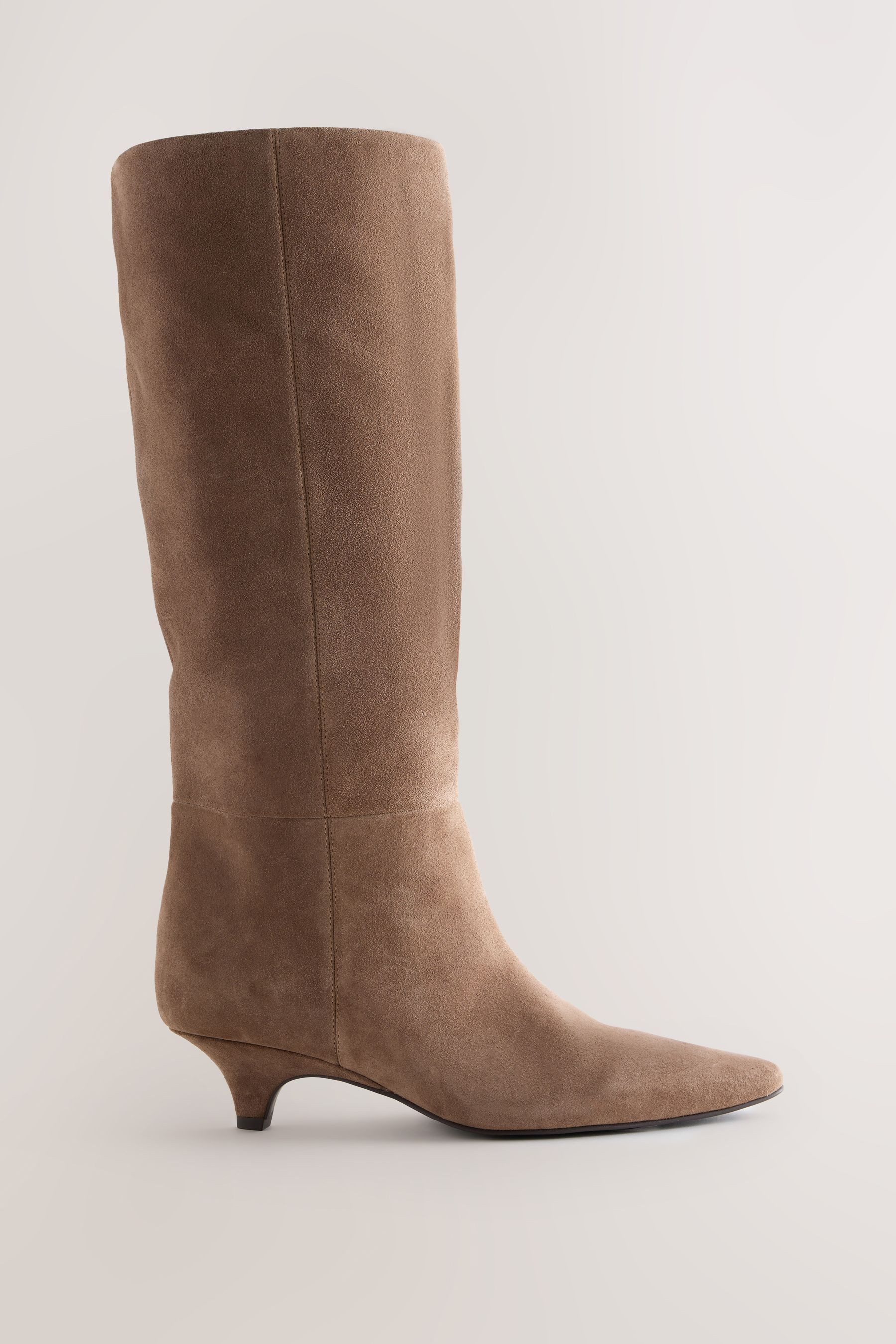 Next N. Premium Kniehohe Stiefel mit Kitten-Heel Stiefel – Bild 2 von 5