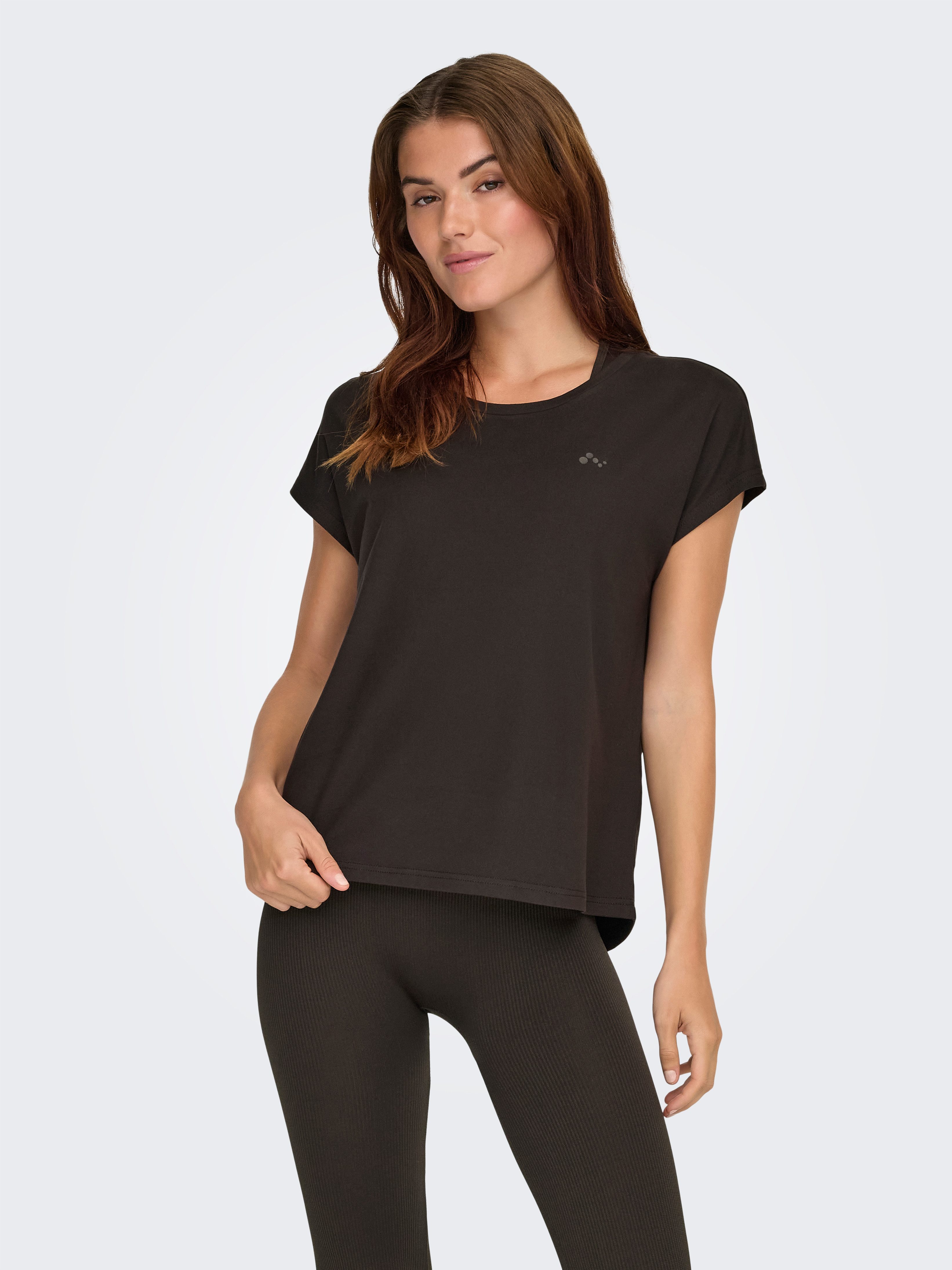 ONLY Play Trainingsshirt ONPAUBREE ON SS BAT LOOSE TEE NOOS in Jersey-Qualität, lockere Passform, unifarben, mit Logodruck