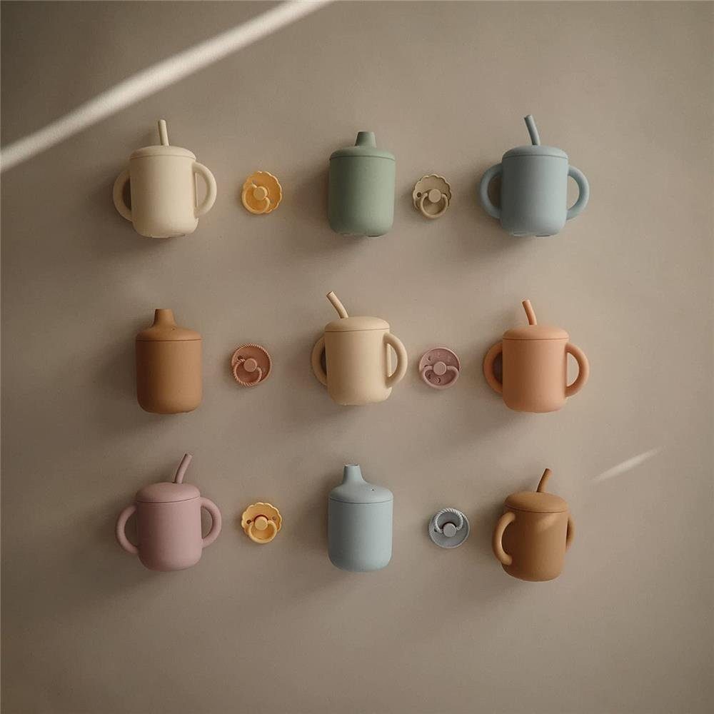 Mushie Kinderbecher Training Cup + Straw, Silikon, Trinklernbecher Trinkhalm Kleinkinder ab 6 Monaten rosa