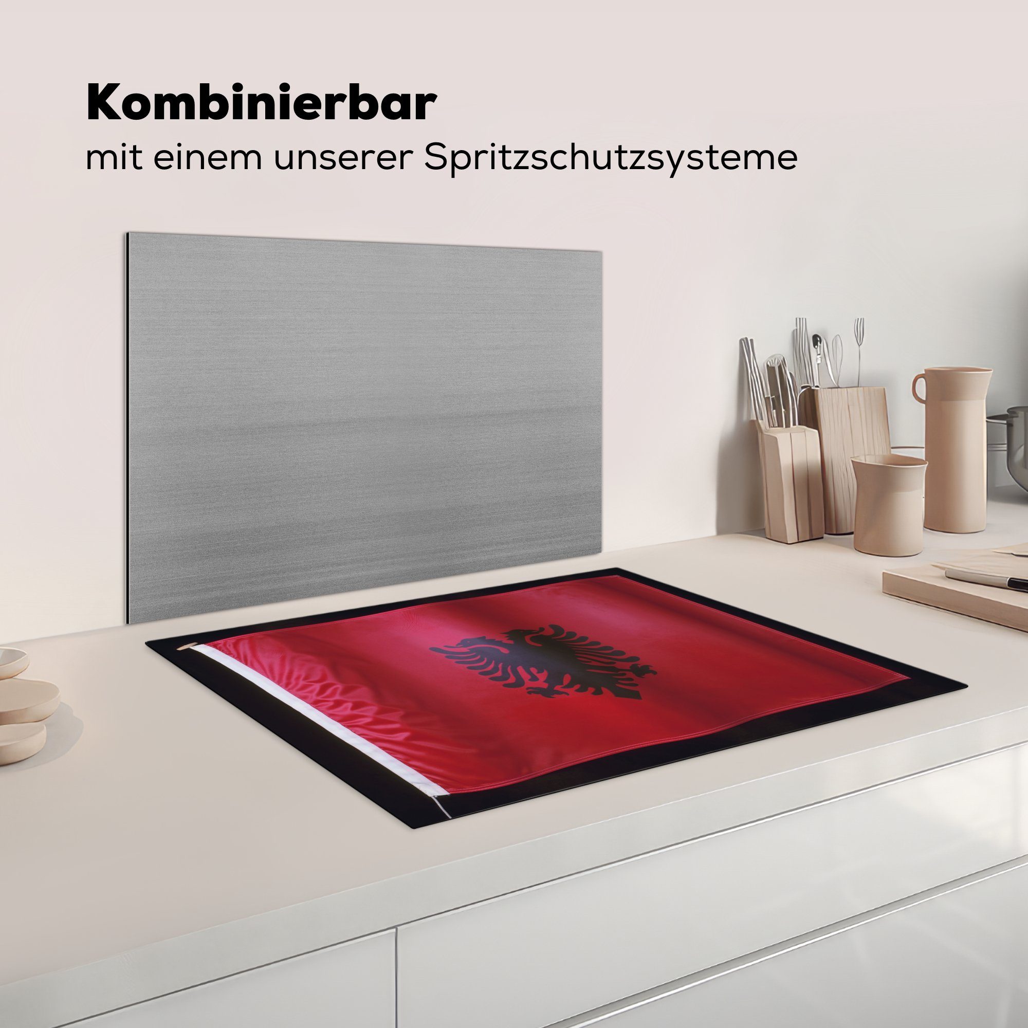 Induktionskochfeld cm, küche, Flagge Albanien 71x52 Vinyl, Hintergrund, MuchoWow schwarzem Die Ceranfeldabdeckung für von Herdblende-/Abdeckplatte tlg), (1 die Schutz auf