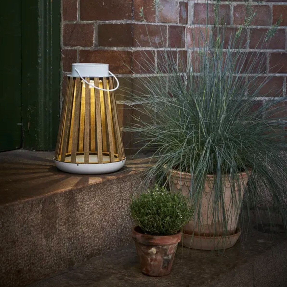 STAR TRADING LED Solarleuchte Catania Laterne 28 cm Metall Beige, LED fest integriert