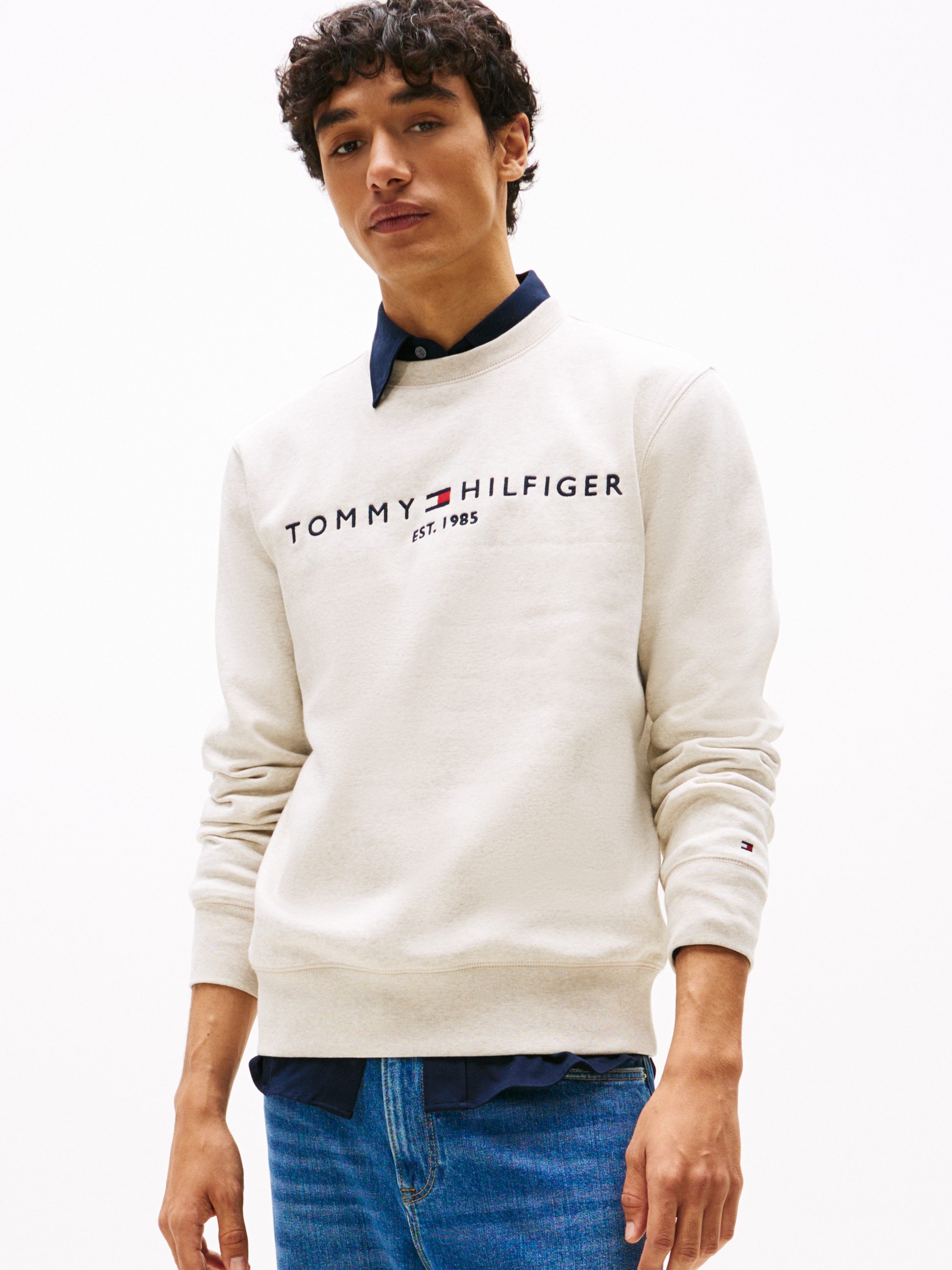 Tommy Hilfiger Sweatshirt TOMMY LOGO SWEATSHIRT mit Rundhals und Stickerei günstig online kaufen