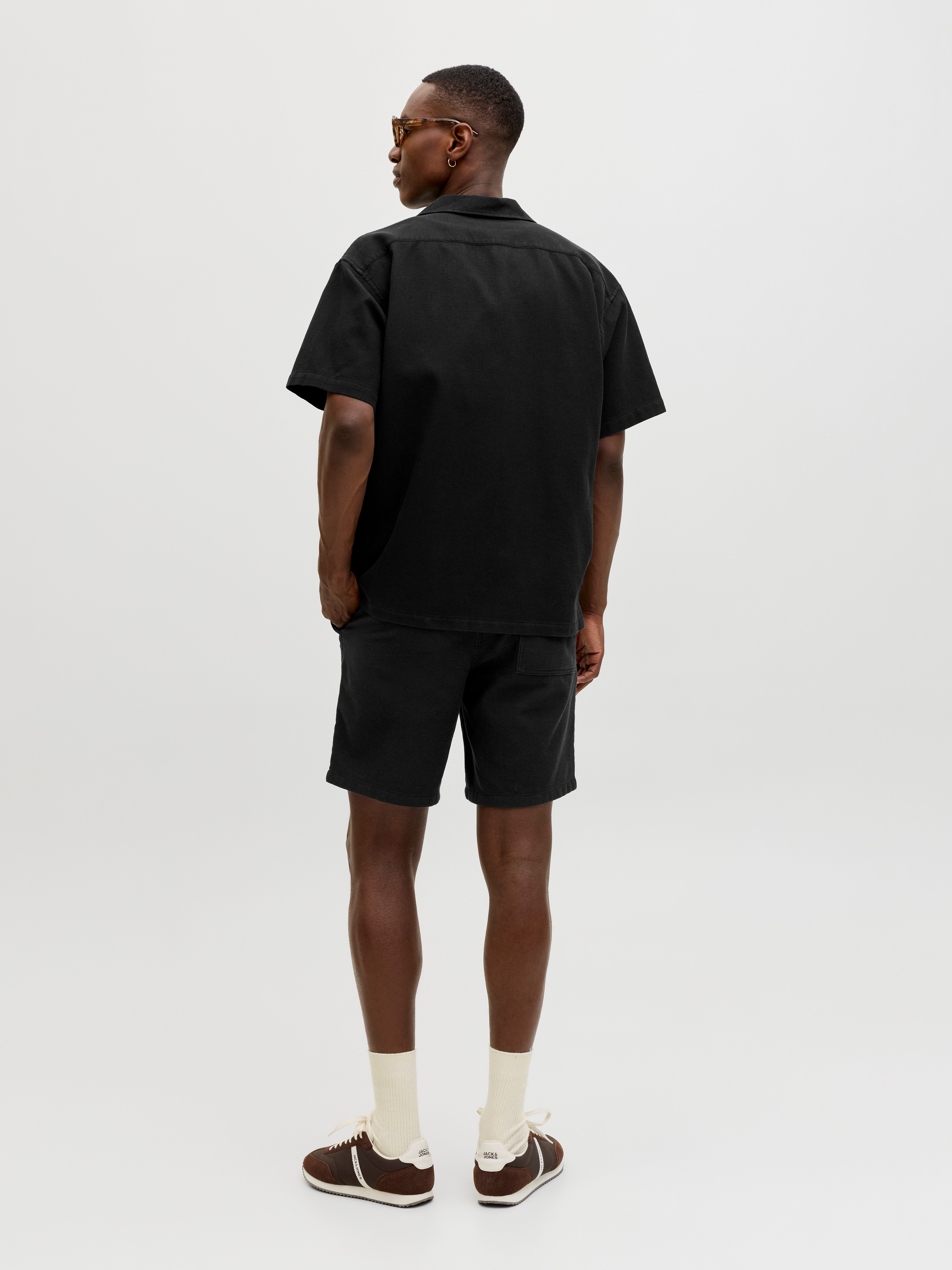 Jack & Jones Jogginghose JPSTJAIDEN WAFFLE RESORT SHORT REG mit elastischem Bund