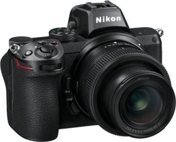 Nikon Kit Z 5 24–70 1:4 Systemkamera (NIKKOR Z 24–70 mm 1:4 S, 24,3 MP, Bluetooth, WLAN (WiFi)