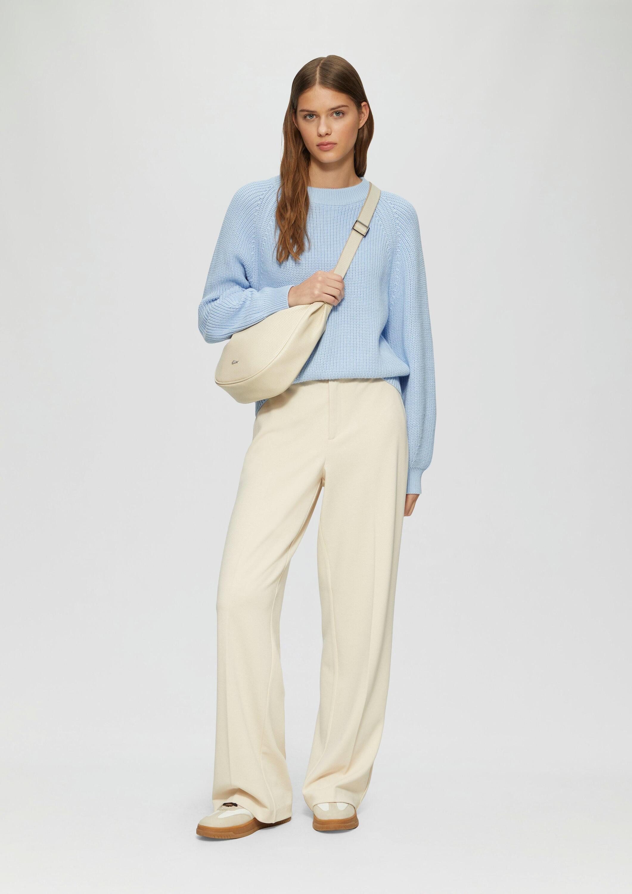 s.Oliver Umhängetasche Tasche, Schulter-Tasche mit Lochmuster und Logo-Deta günstig online kaufen