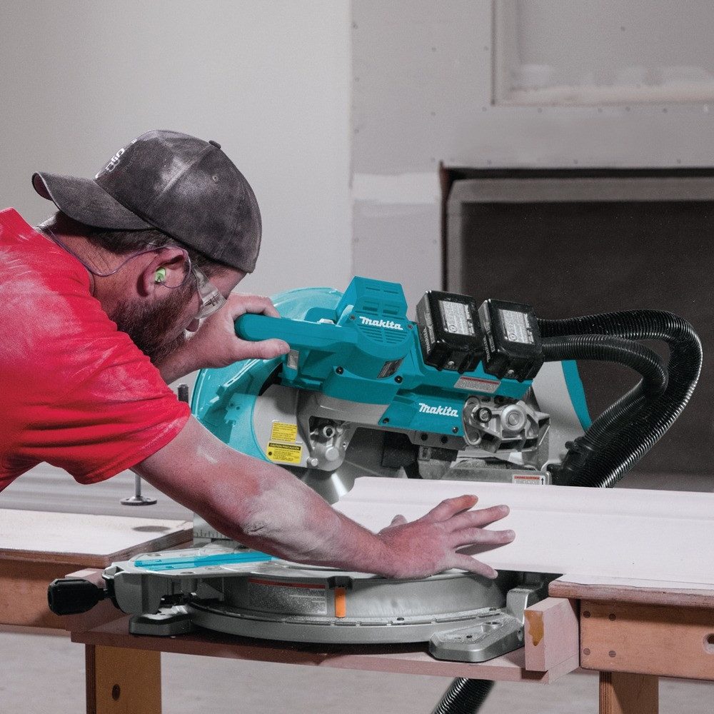 Makita Akku-Kapp-Gehrungssäge, Und Gehrungssäge 2 x 18V, DLS111ZU, 260 mm, Ohne Akku - im Karton