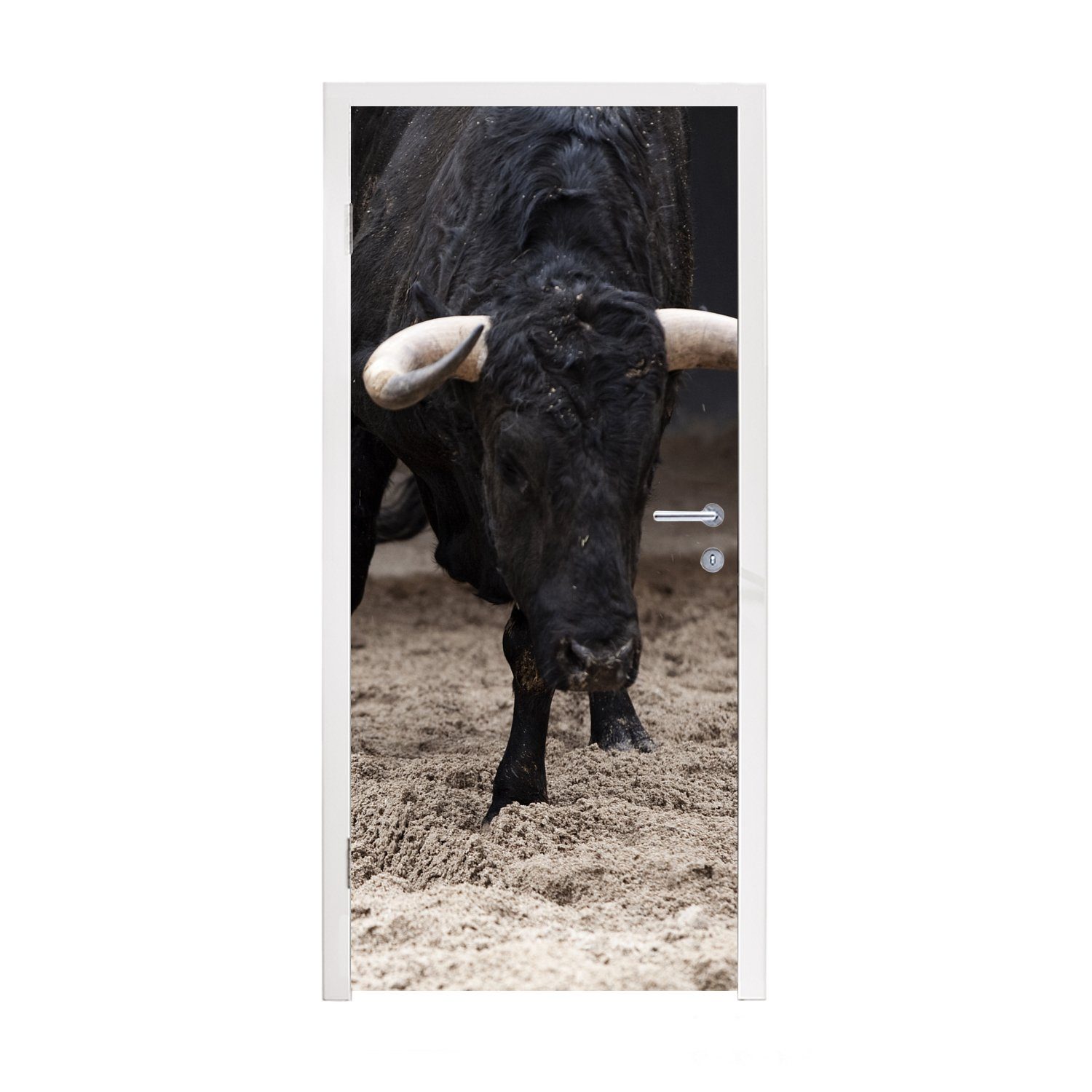 MuchoWow Türtapete Ein Stier läuft im Sandkasten, Matt, bedruckt, (1 St), Fototapete für Tür, Türaufkleber, 75x205 cm