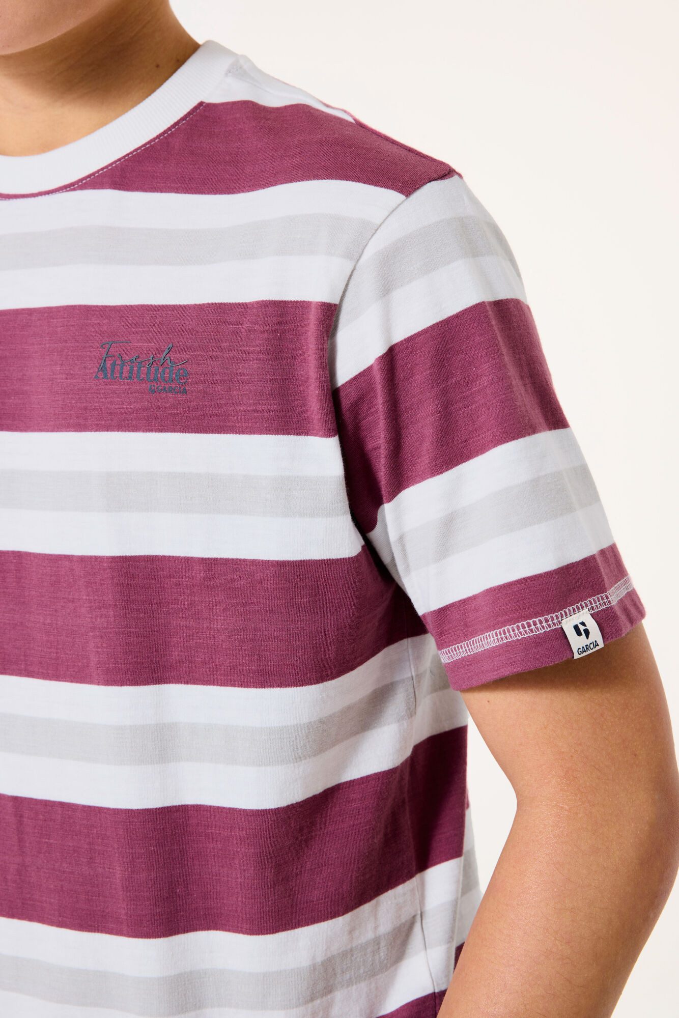 Garcia T-Shirt mit Streifen Muster – Bild 4 von 5