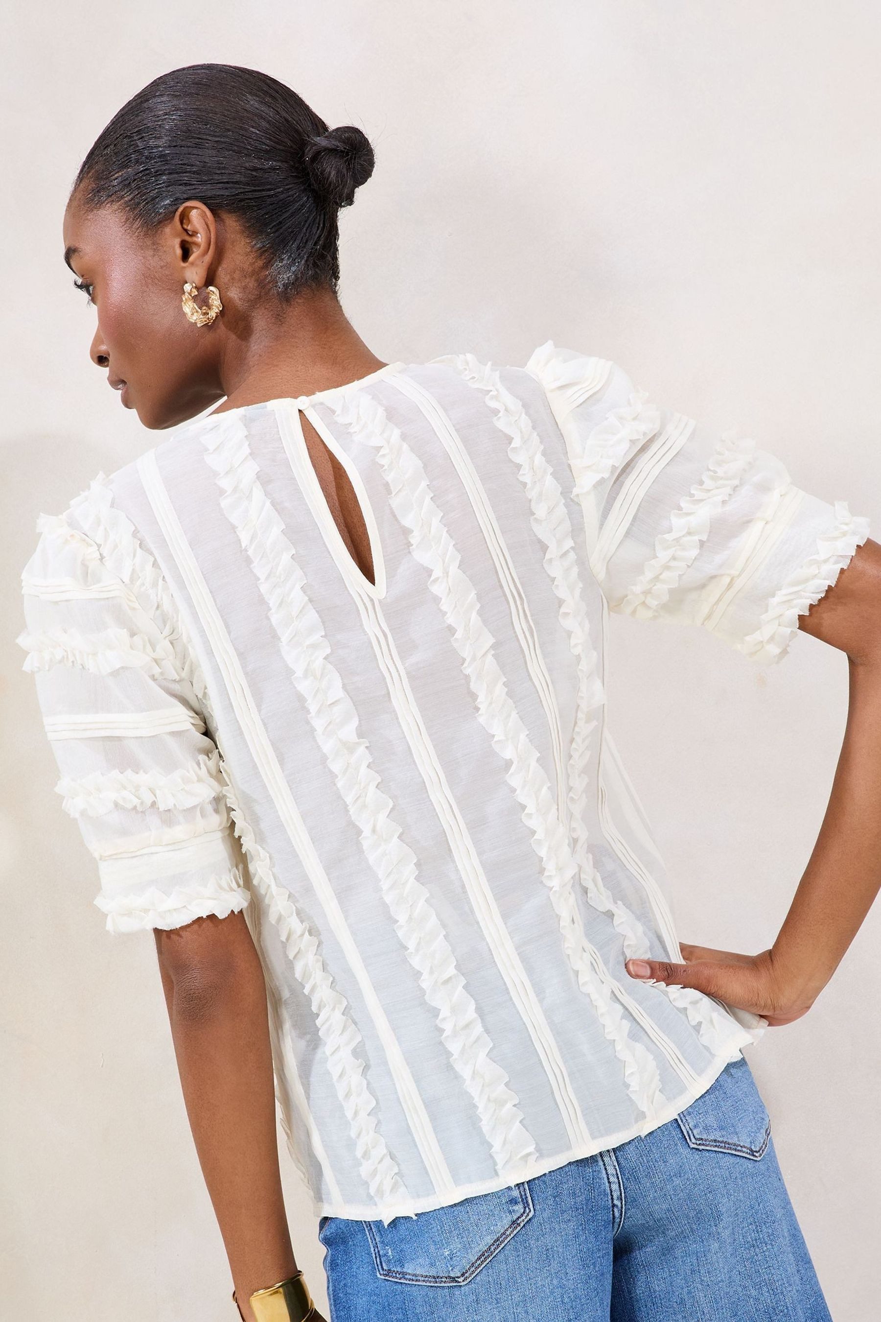 LIPSY T-Shirt Lipsy T-Shirt mit Puffärmeln, Regular (1-tlg) günstig online kaufen