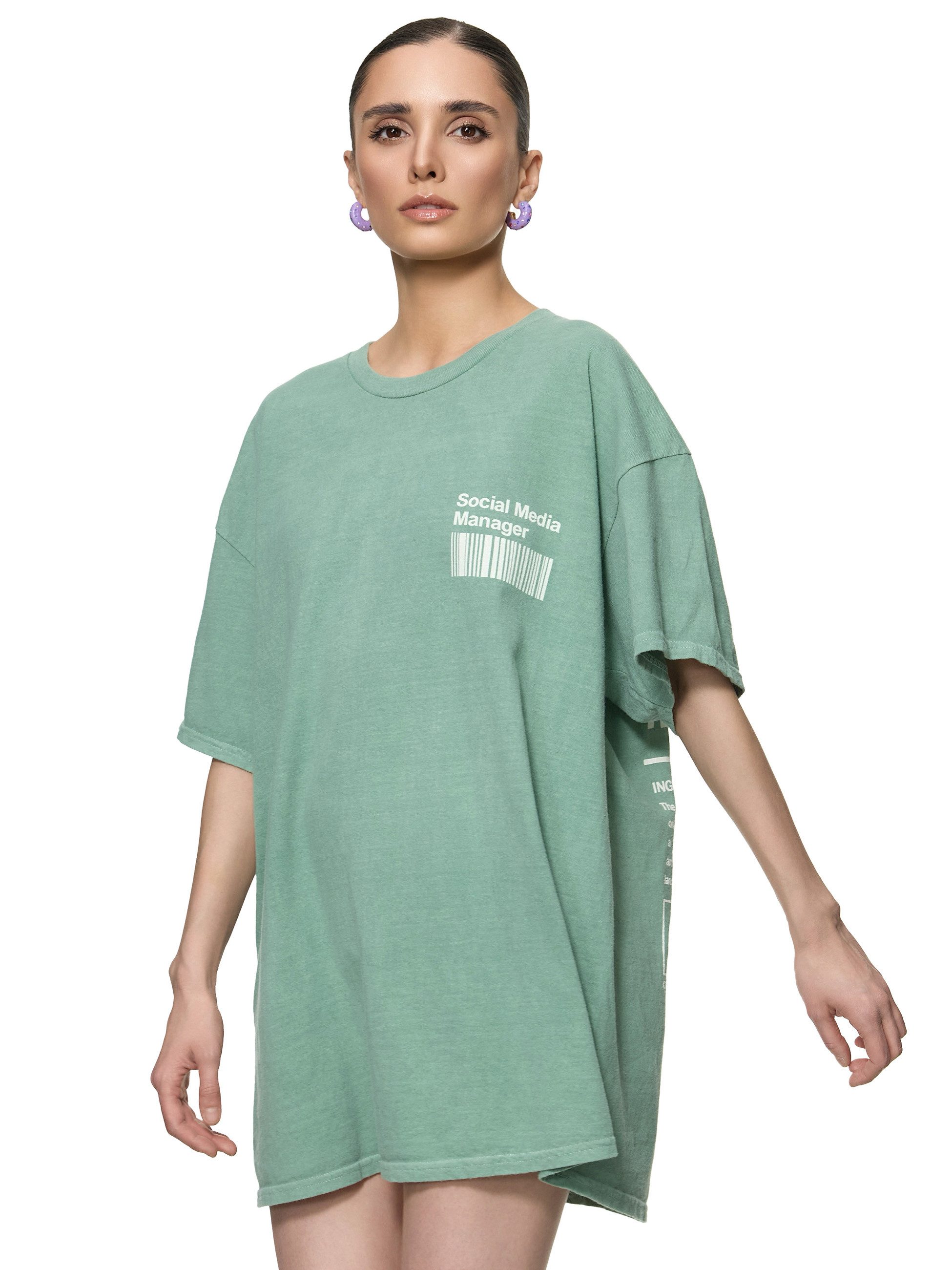 Worldclassca T-Shirt Worldclassca Oversized Print SOCIAL MEDIA T-Shirt lang günstig online kaufen