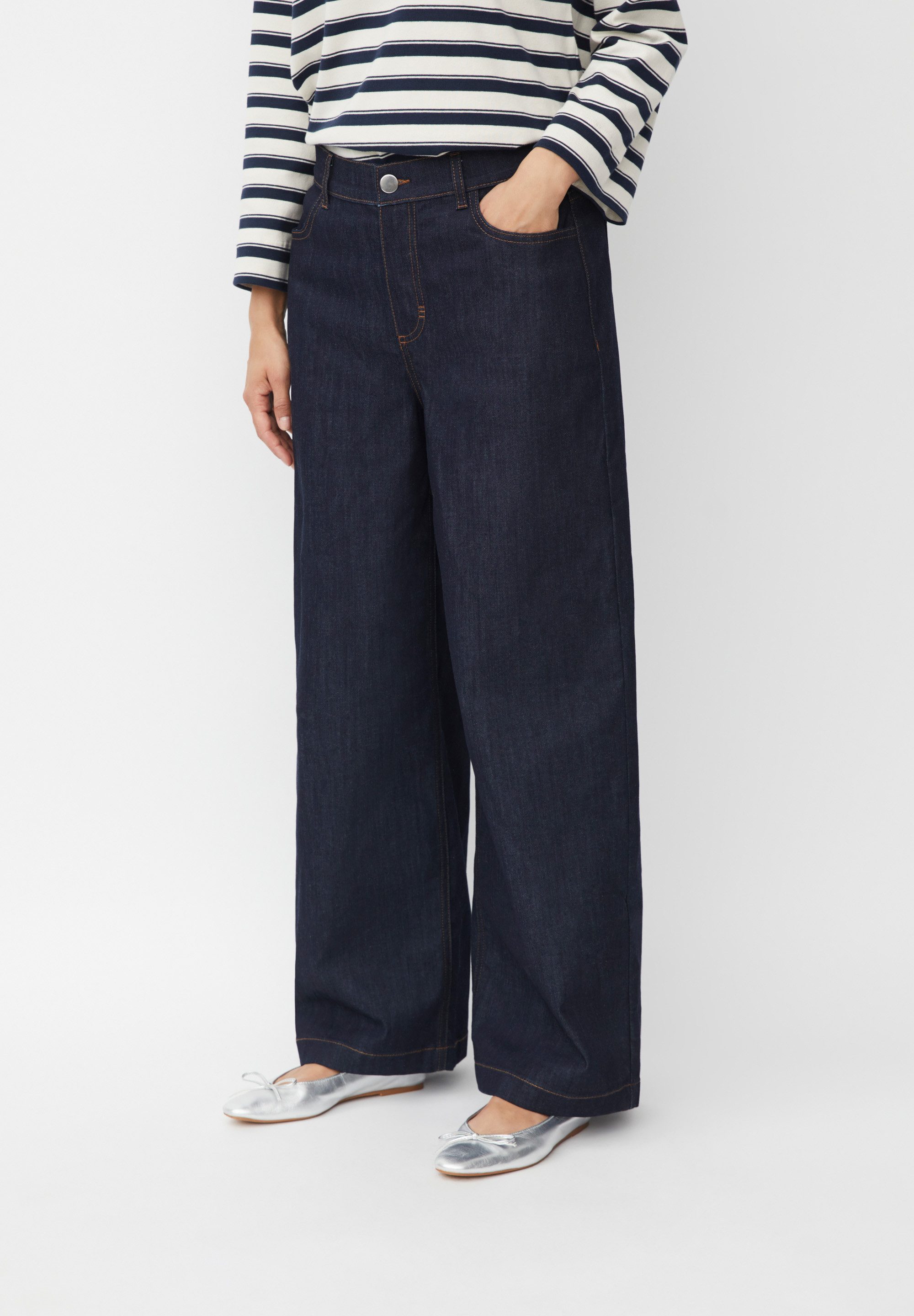 Masai Loose-fit-Jeans MaPassang Glatte Oberfläche, angenehmes Tragegefühl, puristischer Stil